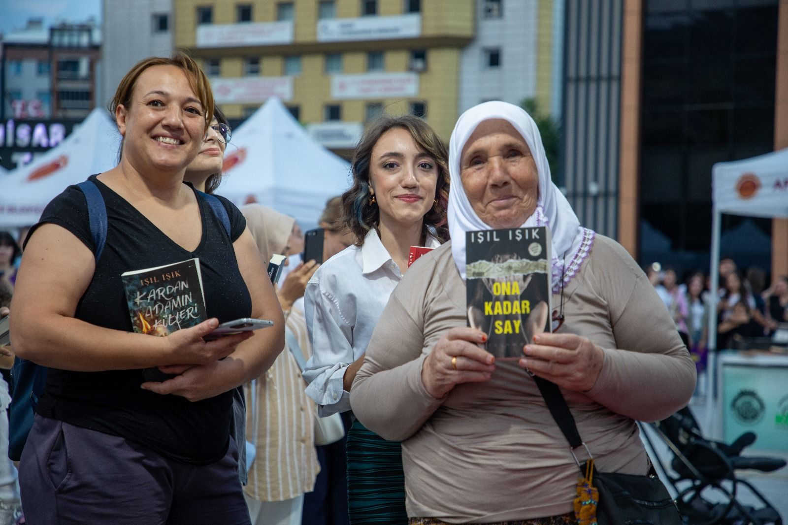 Afyonkarahi̇sar’da Sahaf Şenli̇ği̇ Ki̇tap Tutkunlarini Buluşturdu (6)