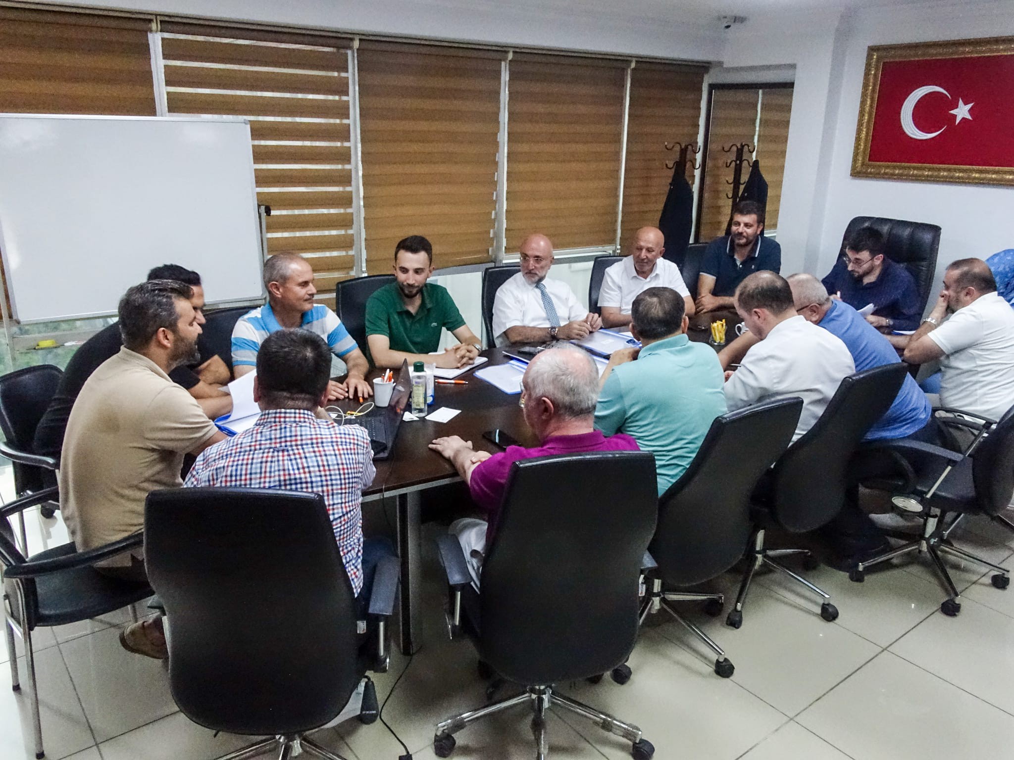 Ak Parti̇ Afyonkarahi̇sar Teşki̇lati Haftalik Toplantisini Gerçekleşti̇rdi̇ (4)
