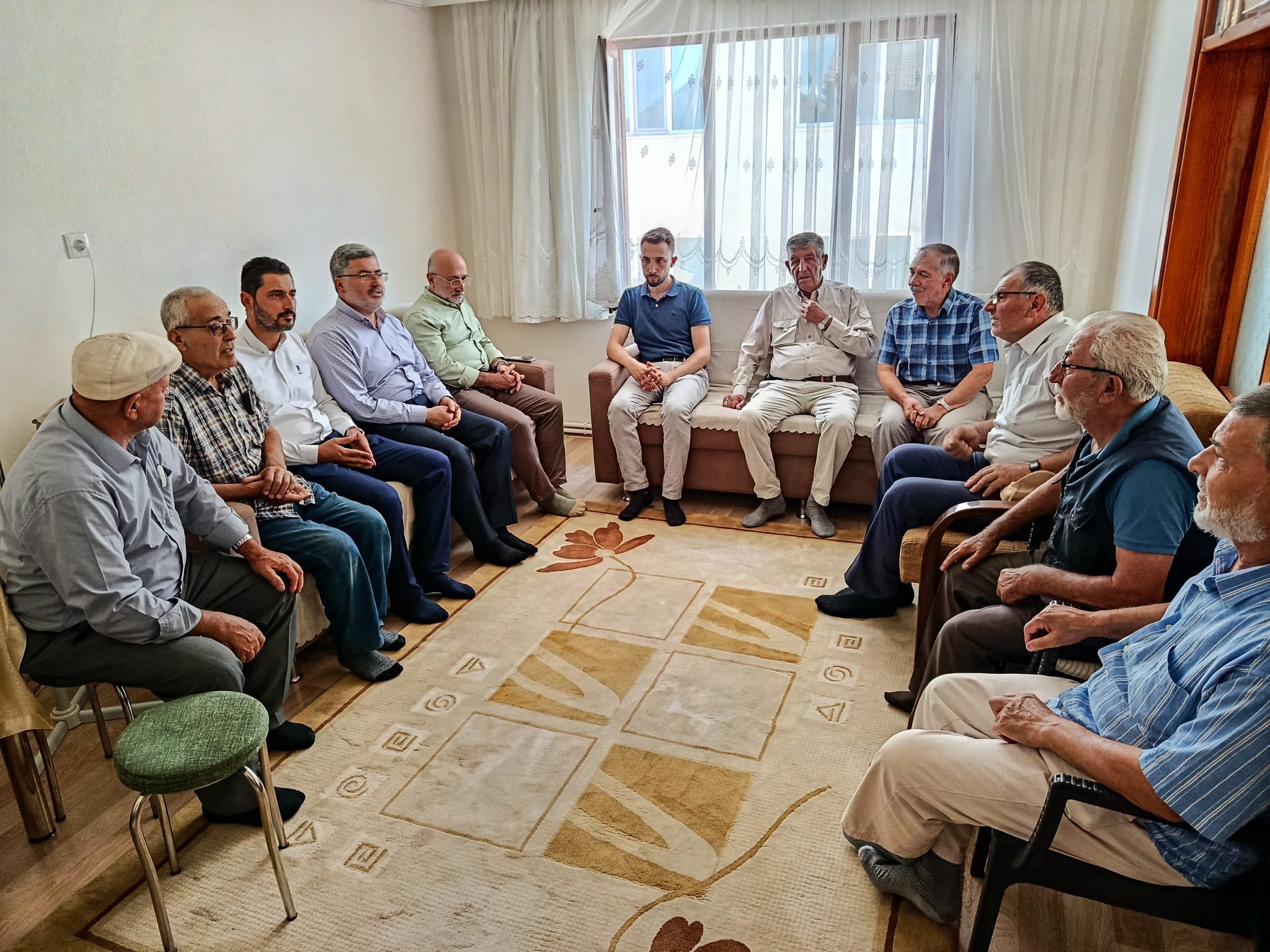 Ak Parti̇ Heyeti̇nden Özdamar Ai̇lesi̇ne Tazi̇ye Zi̇yareti̇ (1)