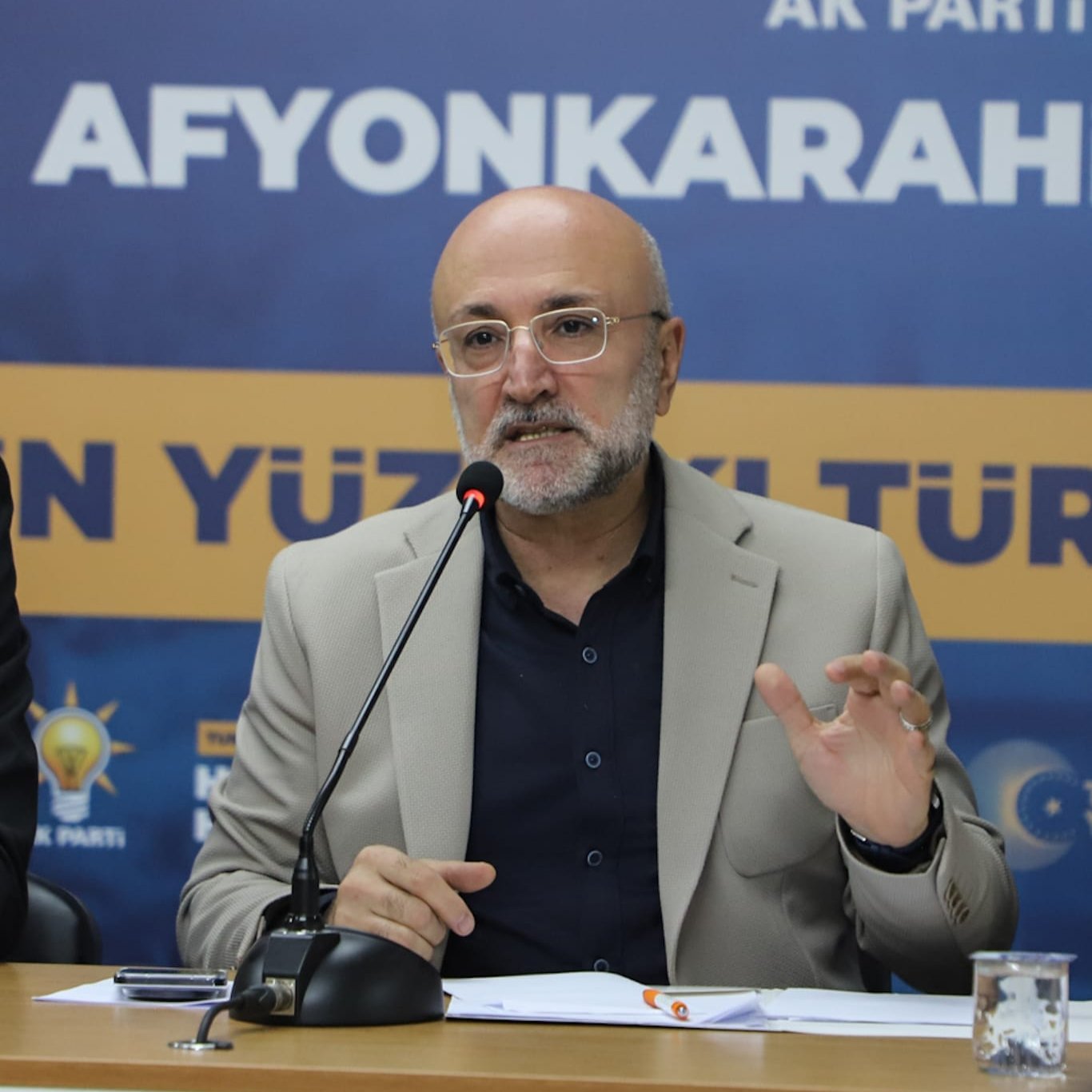 Ak Parti̇’de Merkez İlçe Danişma Mecli̇si̇ Yoğun Katilimla Gerçekleşti̇ (5)