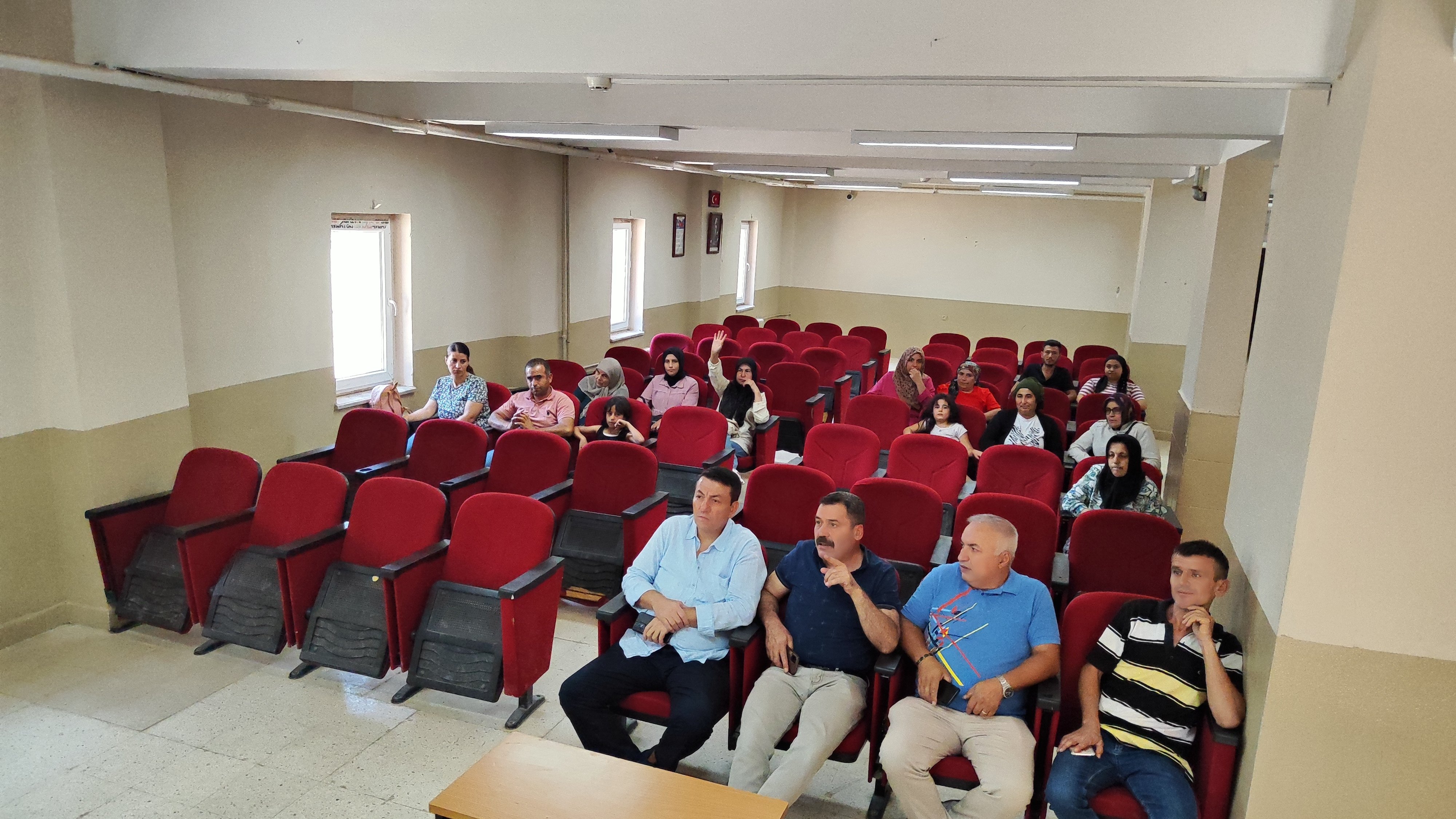 Başmakçi’da Okul Personeli̇ Noter Kurasiyla Beli̇rlendi̇ (3)