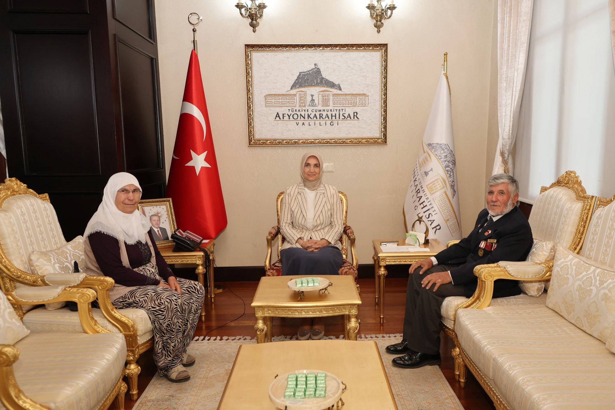 Kibris Gazi̇si̇ Koçak’tan, Vali̇ Yi̇ği̇tbaşi’na Anlamli Zi̇yaret