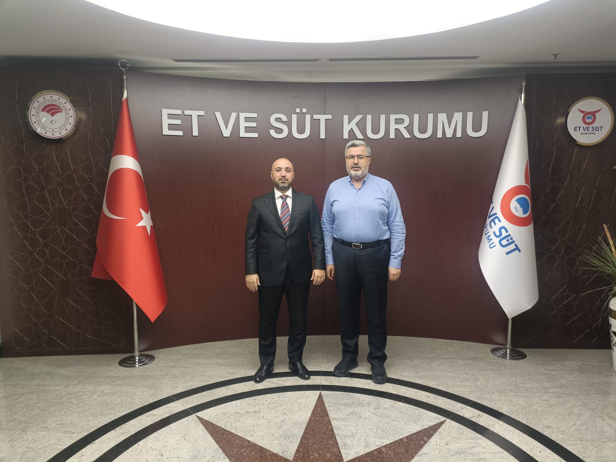 Mi̇lletveki̇li̇ Özkaya’dan Et Ve Süt Kurumuna Önemli̇ Zi̇yaret