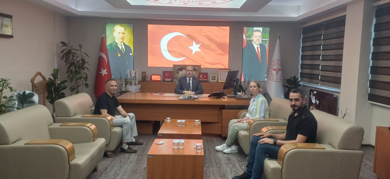 Müdür Öztürk Dekan İle Hangi̇ Projeyi̇ Konuştu 1