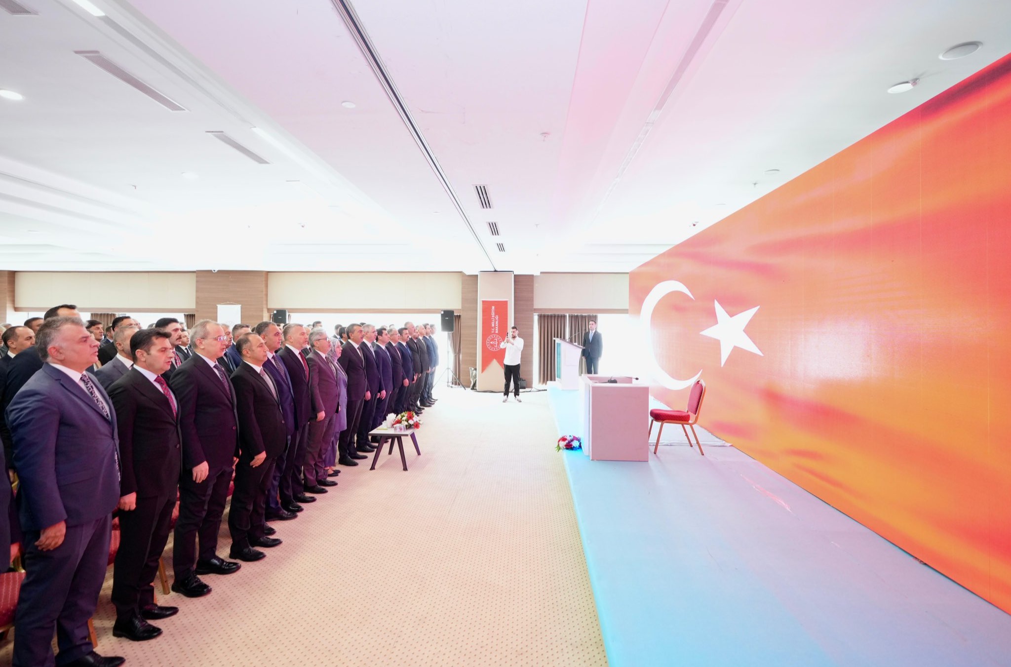 Müdür Sünnetci̇, Bakan Teki̇n’i̇n Kararlarinin Alindiği Eği̇ti̇m Toplantisina Katildi (1)