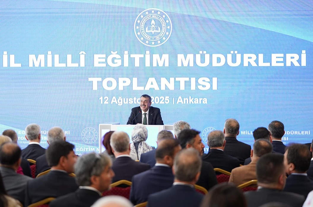 Müdür Sünnetci̇, Bakan Teki̇n’i̇n Kararlarinin Alindiği Eği̇ti̇m Toplantisina Katildi (4)