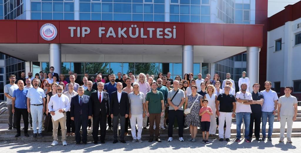 Prof. Dr. Okumuş’a Veda Programı Düzenlendi (1)