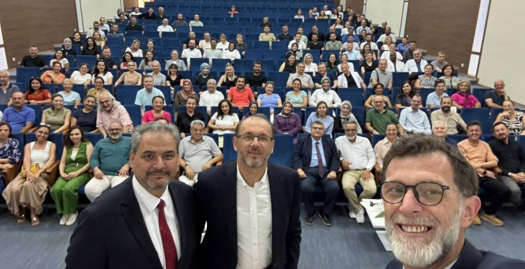 Prof. Dr. Okumuş’a Veda Programı Düzenlendi (4)