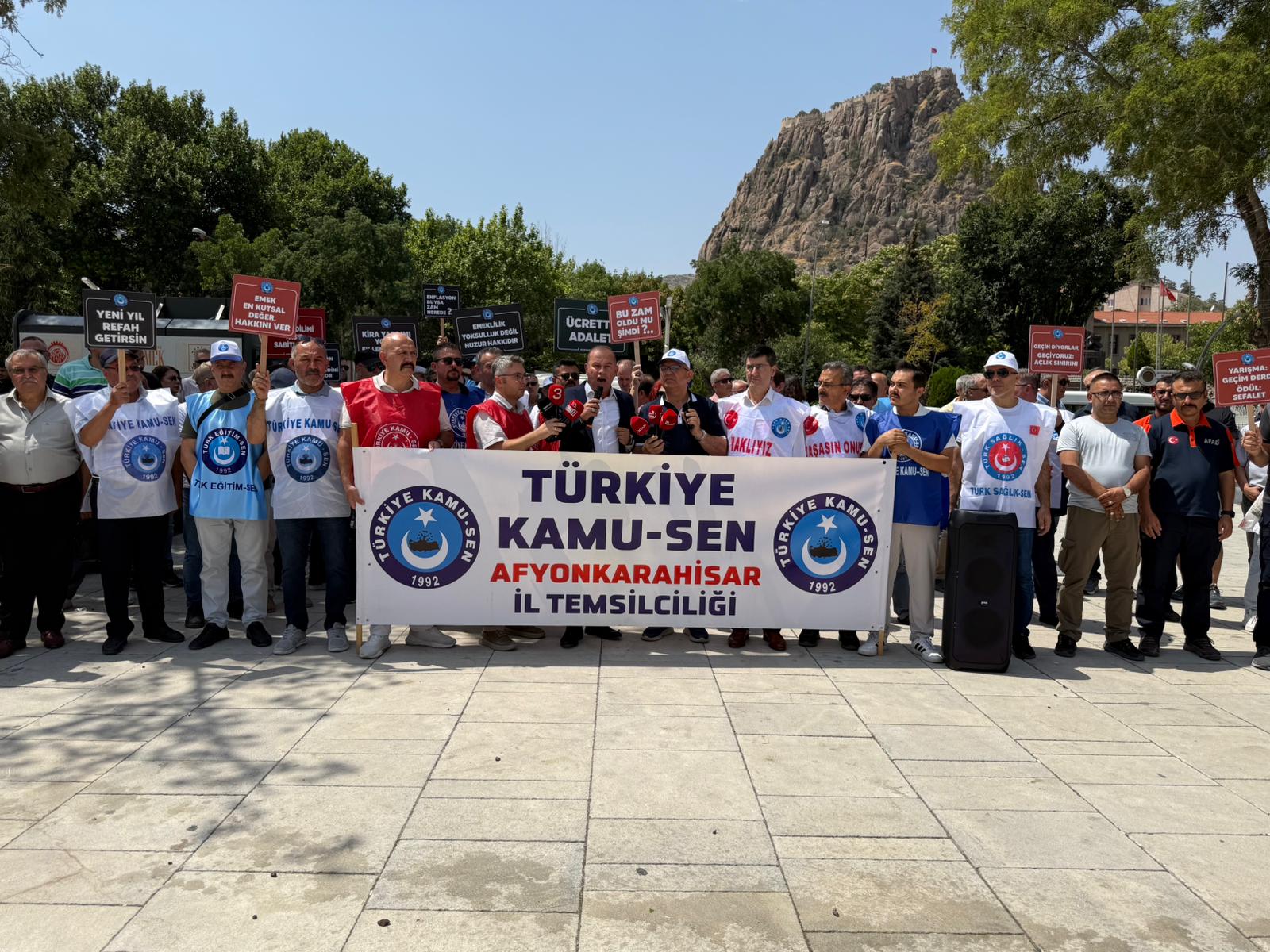 Türki̇ye Kamu Sen “Bu Tekli̇fi̇ Asla Kabul Etmi̇yoruz” (3)