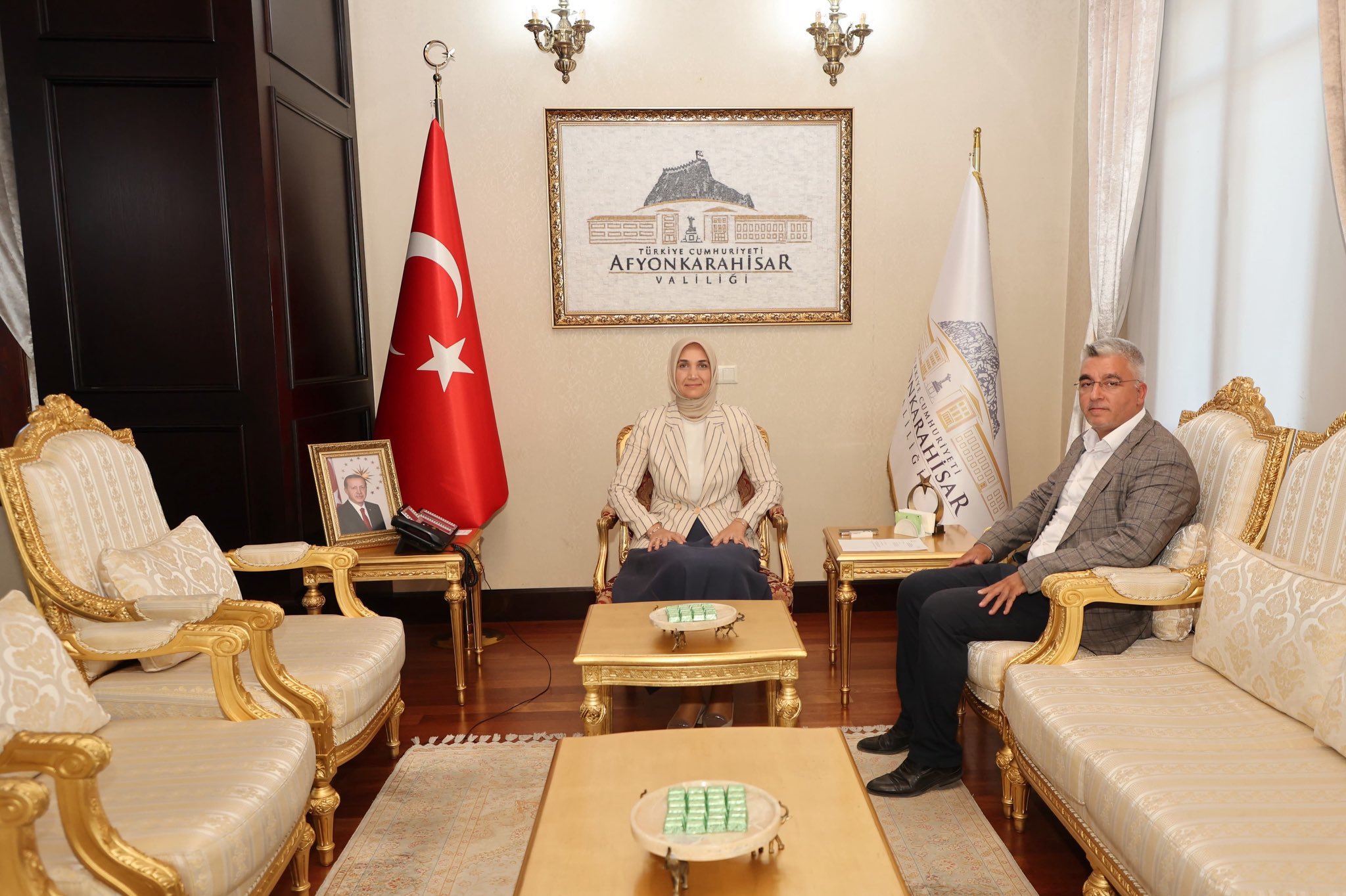 Vali̇ Yi̇ği̇tbaşi, Arşi̇v Müdürü Dal’i Kabul Etti̇