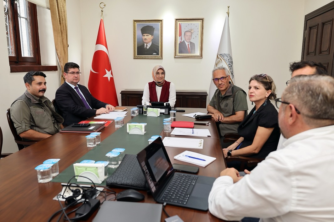 Vali Yiğitbaşı Başkanlığında Tarihi Merkez Toplantısı (3)