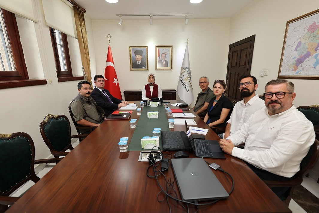 Vali Yiğitbaşı Başkanlığında Tarihi Merkez Toplantısı (4)