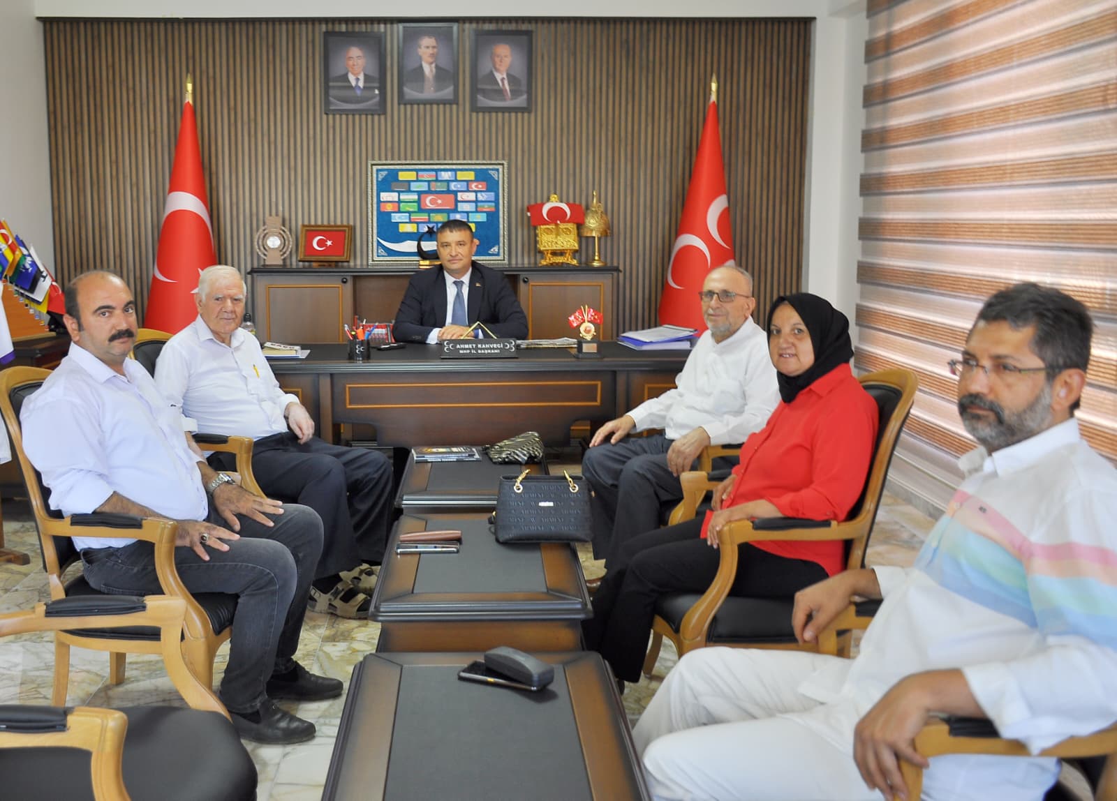 Yazarlar Derneği̇’nden Kahveci̇’ye Zi̇yaret 2