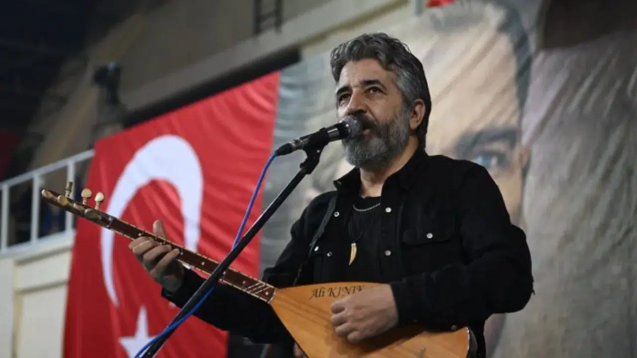 Zafer Coşkusunu Şuhut’ta Hangi̇ Sanatçi Taçlandiracak-1