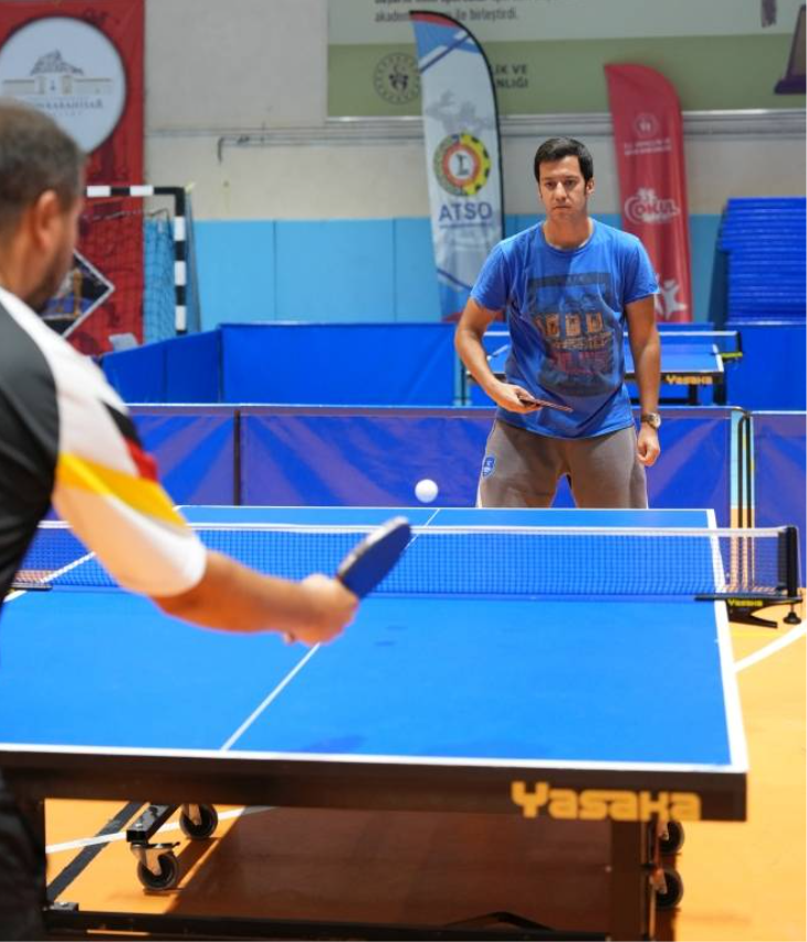 Afsü Personeli̇ Atso Spor Oyunlarinda Dereceye Gi̇rdi̇ (1)