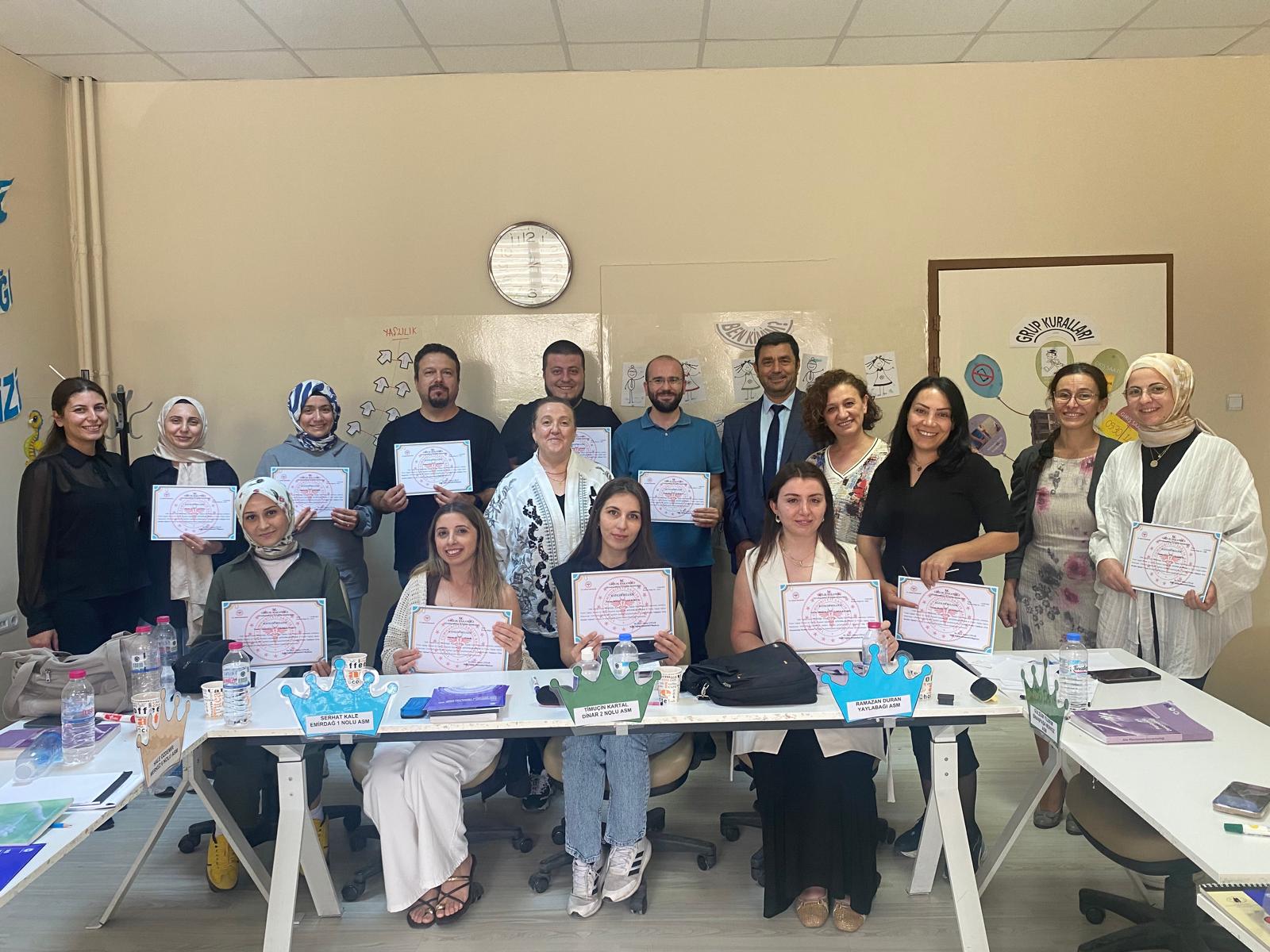 Afyon’da Anne Ve Bebek Sağliği İçi̇n Eği̇ti̇mler Devam Edi̇yor (5)