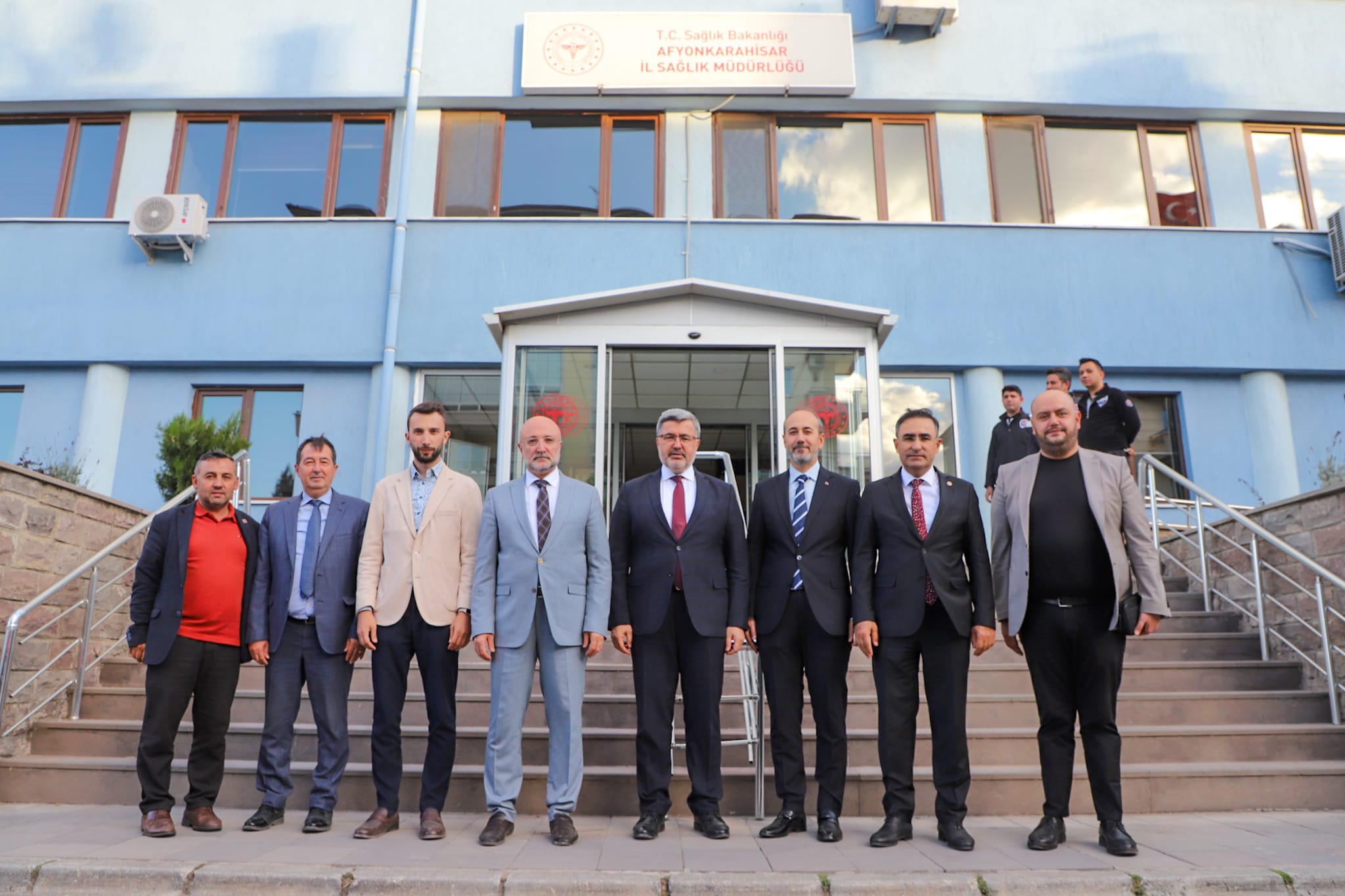 Ak Parti̇ Heyeti̇nden Sağlik Müdürlüğüne Hayirli Olsun Zi̇yareti̇ (1)