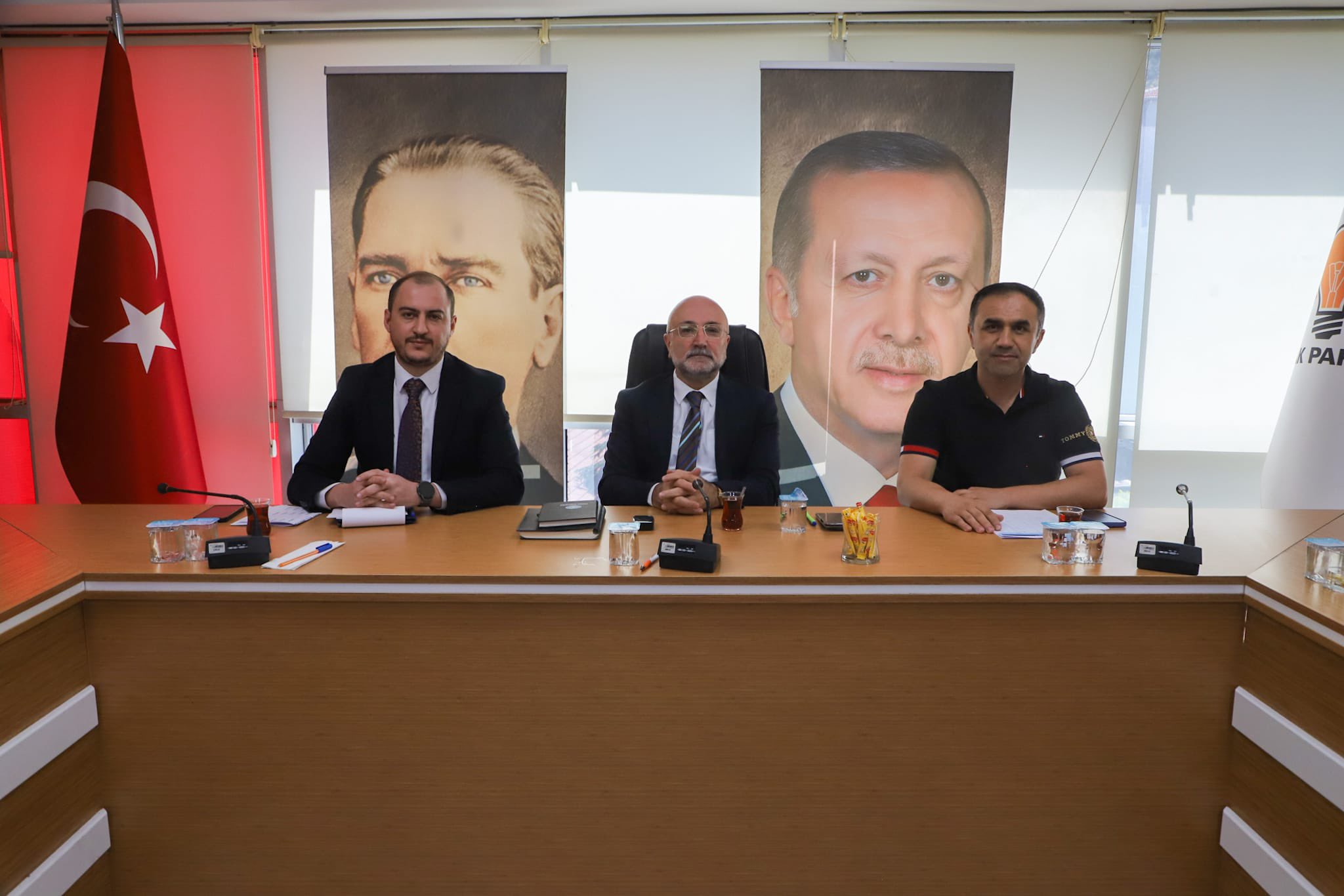 Ak Parti̇’de İlçe Başkanlari Toplantisi Yapildi (1)