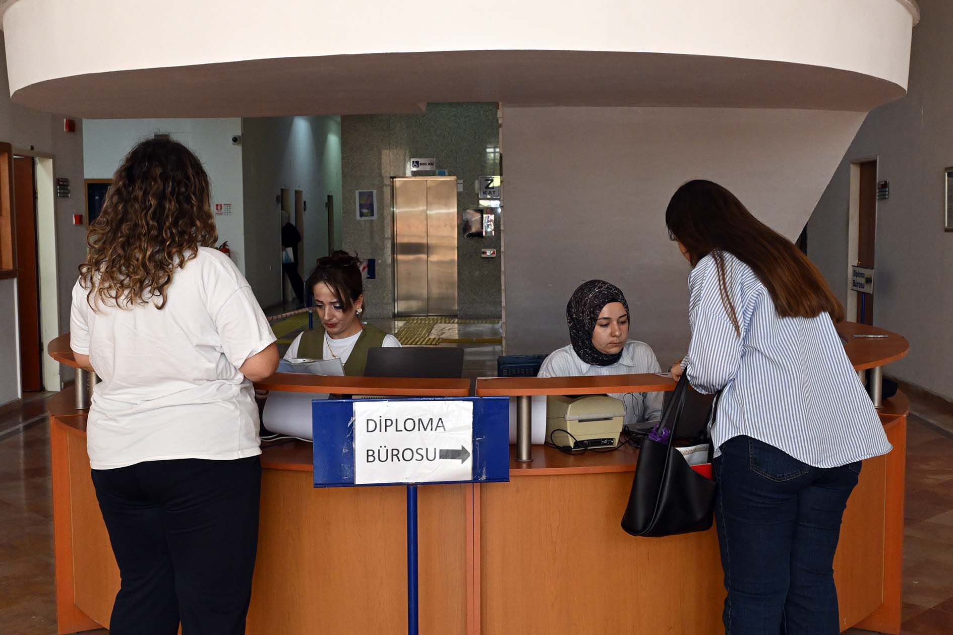 Akü’de 5 Bi̇n 232 Yeni̇ Öğrenci̇ni̇n Kayit Heyecani Başladi (4)