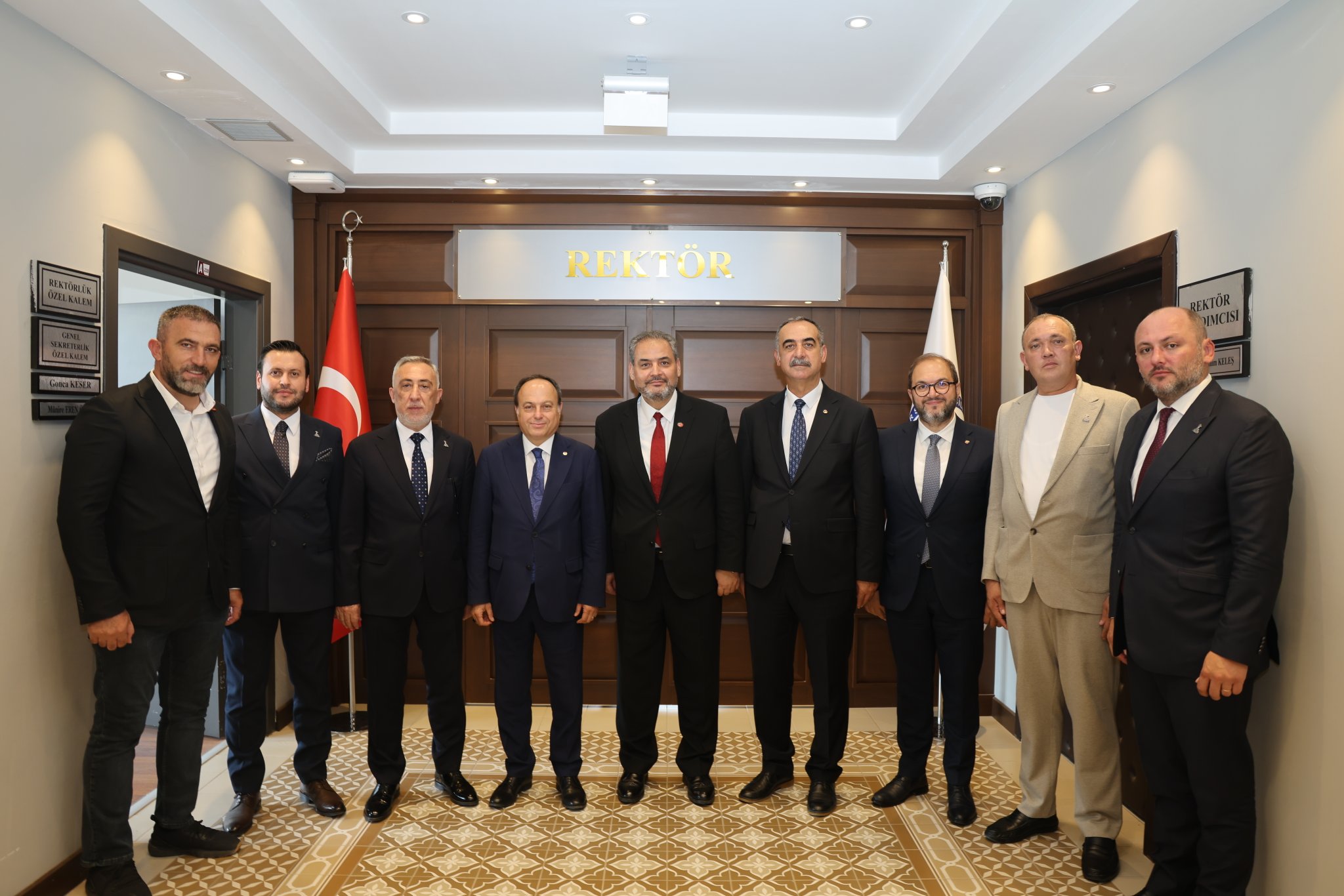 Atso Heyeti̇nden Afsü Rektörü Aslan’a Hayirli Olsun Zi̇yareti̇ (2)