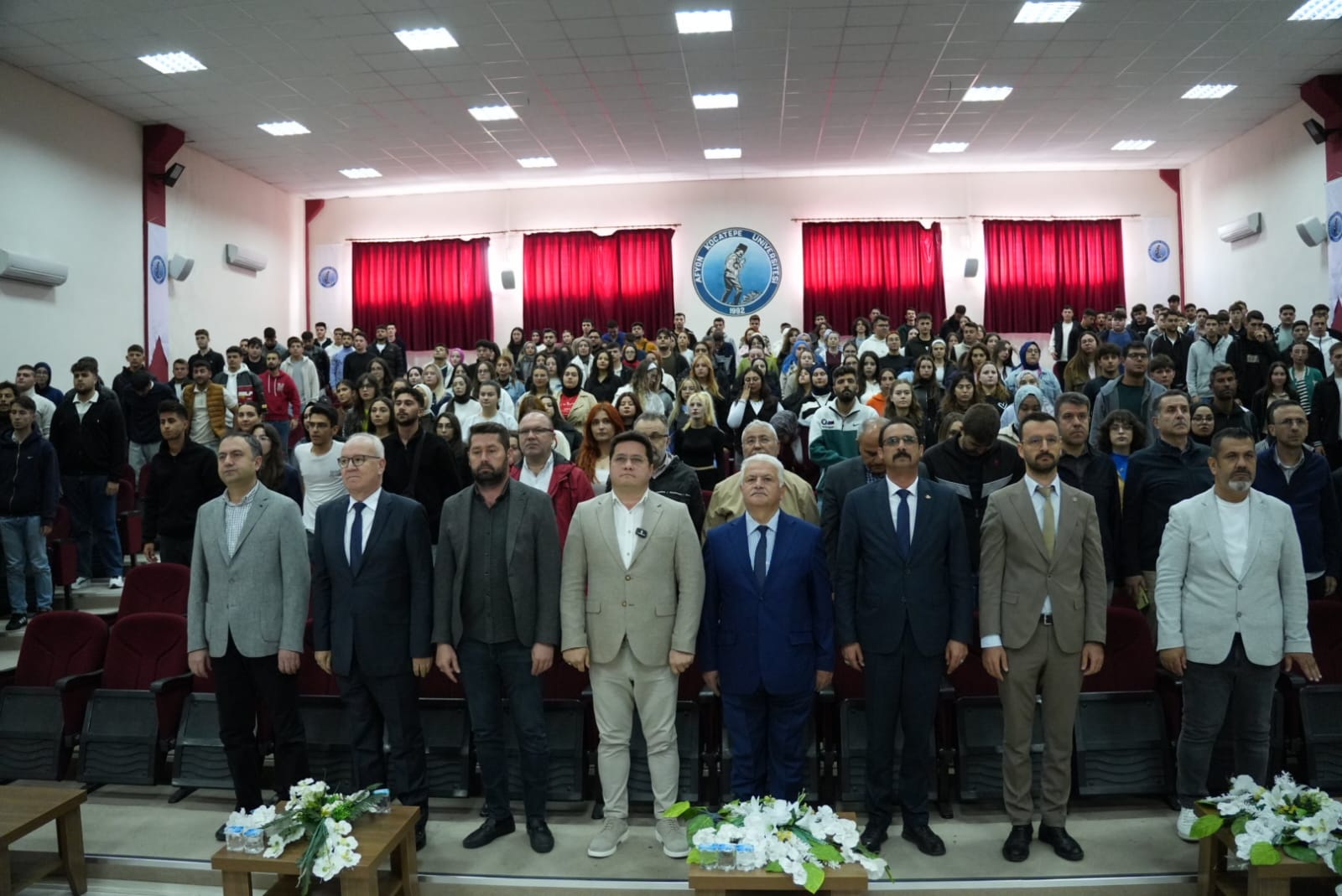 Başkan Aynaci En Büyük Temenni̇mi̇z, İnsan Kalabi̇lmek 1