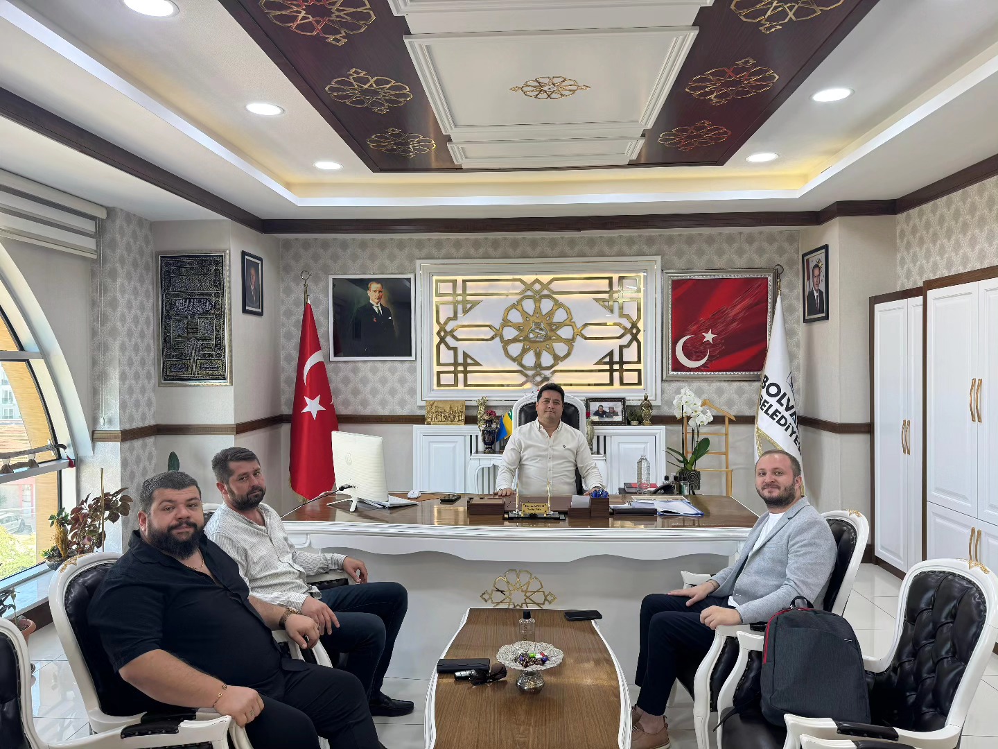 Başkan Aynaci’ya Nezaket Zi̇yareti̇