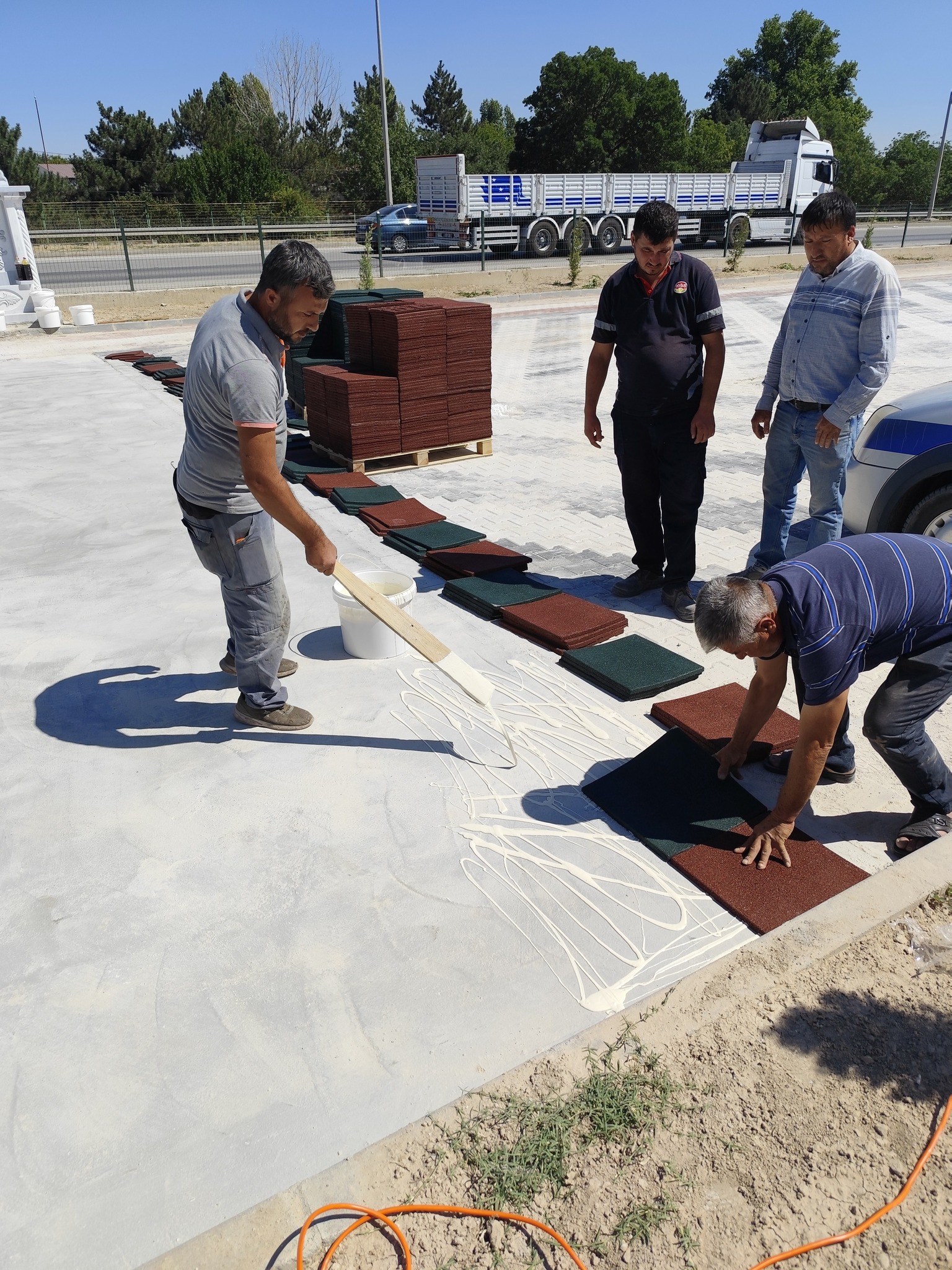 Başkan Karamoçu Çocuk Parki Çalişmalarini İnceledi̇ (3)