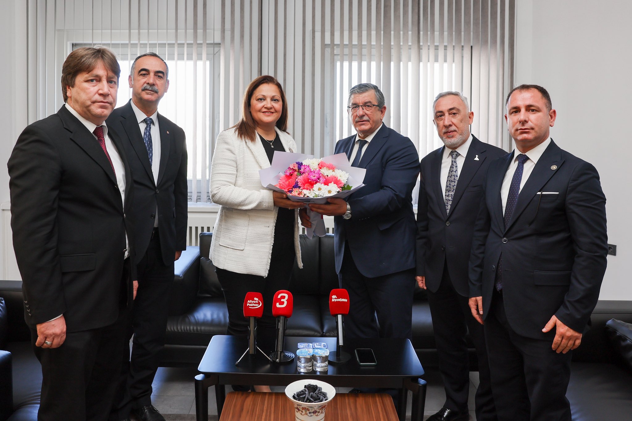 Başkan Köksal, Ti̇caret Ve Esnaf Temsi̇lci̇leri̇yle Görüş Alişveri̇şi̇nde Bulundu (3)