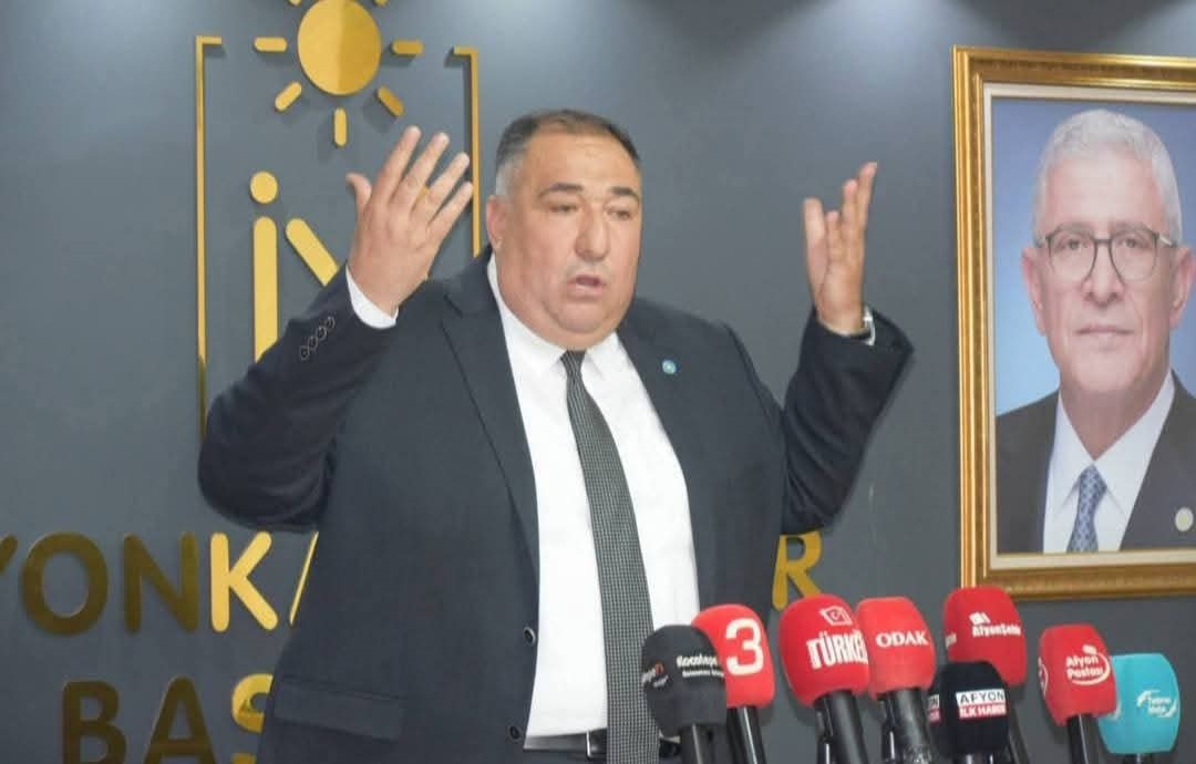 Başkan Misirlioğlu Emekli̇ Aç Bakan Lüks İçi̇nde! (2)
