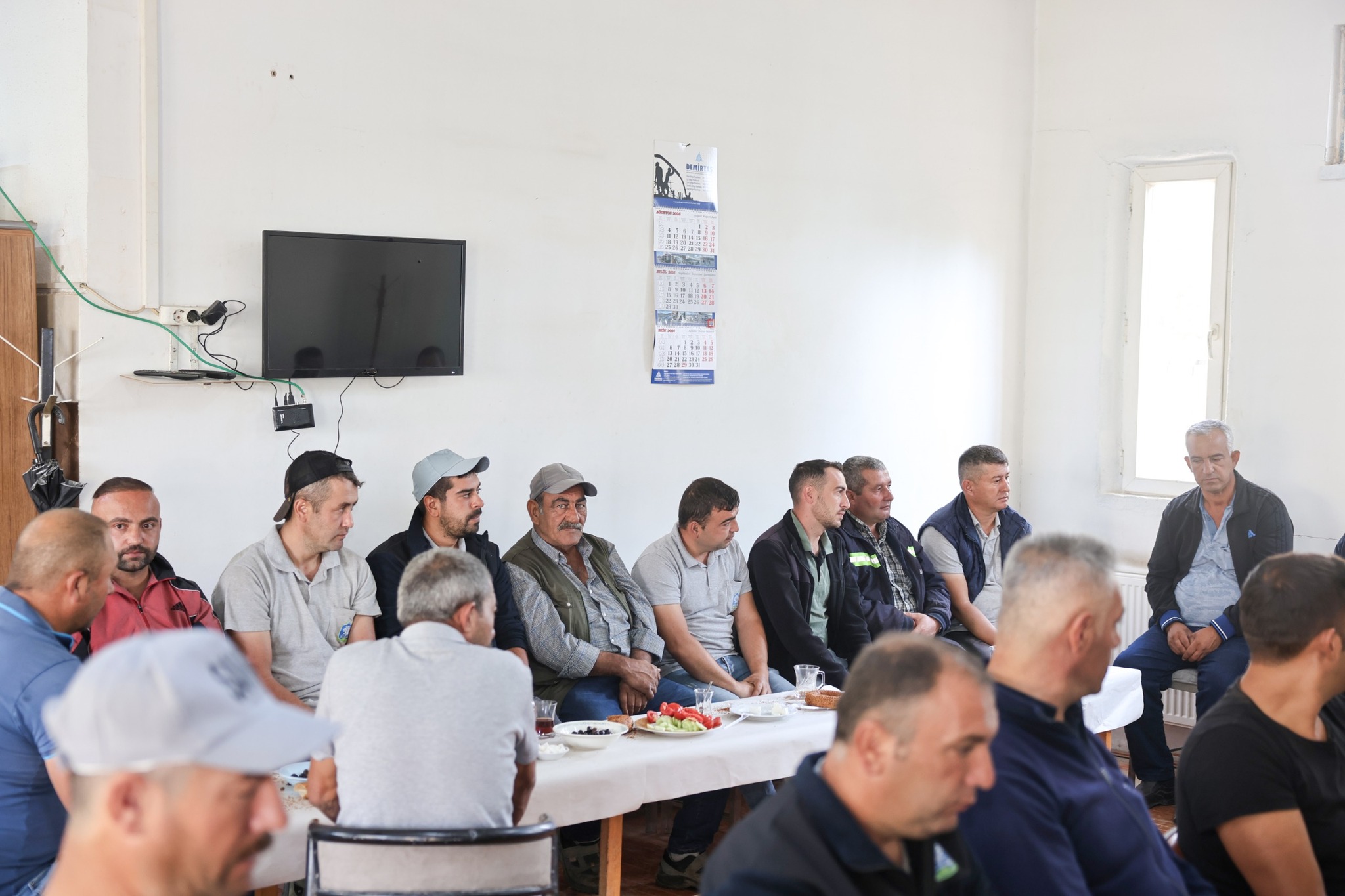 Başkan Öztaş, Fen İşleri̇ Müdürlüğünde Çalişmalari İnceledi̇ (1)