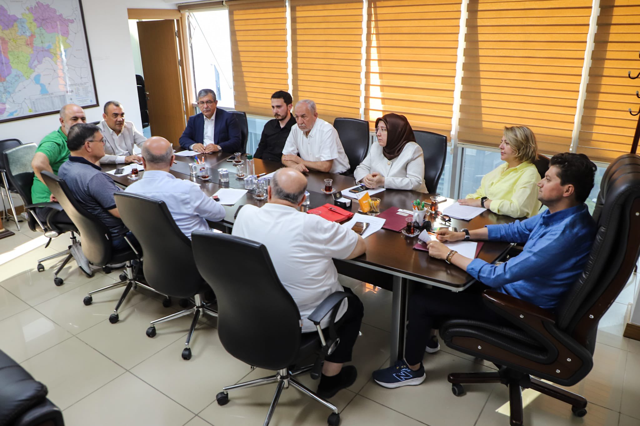 Başkan Şahi̇n Başkanliğinda Ak Parti̇ Mecli̇s Grubu Toplandi (3)