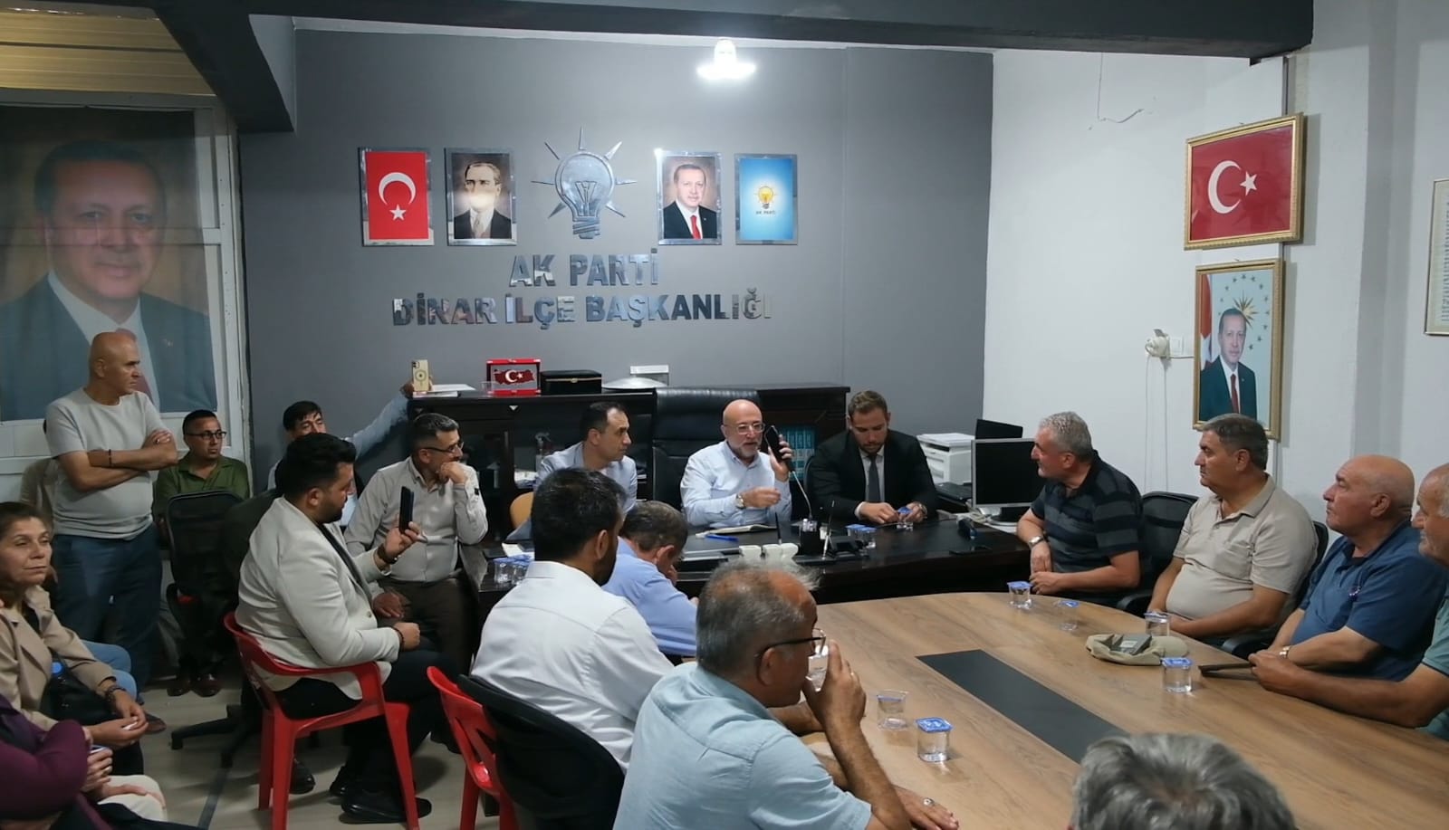 Başkan Şahi̇n, Di̇narli Vatandaşlari Bakan Göktaş’la Görüştürdü Afyonlu Kadinlara Müjde! (2)