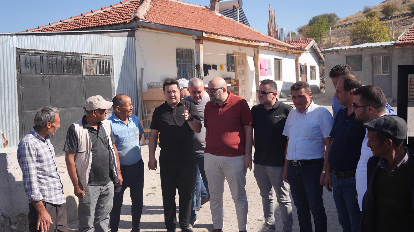 Bolvadi̇n’de Asfalt Çalişmalari Hizla Sürüyor 3