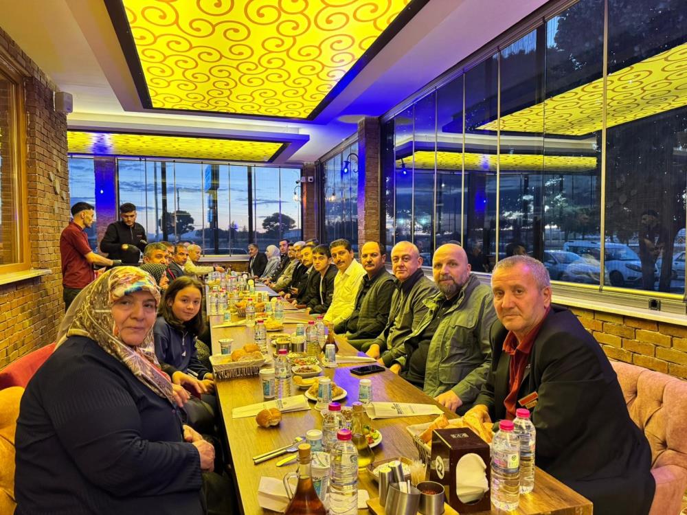 Bolvadi̇n'de Şehi̇t Yakinlari Ve Gazi̇ler Unutulmadi 1