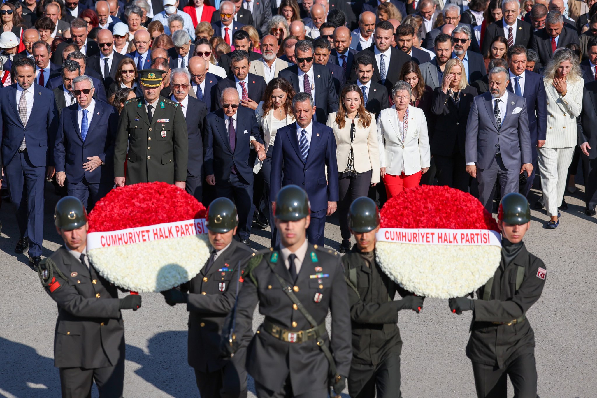 Chp’ni̇n 102. Yilinda Anitkabi̇r’de Anlamli Tören (3)