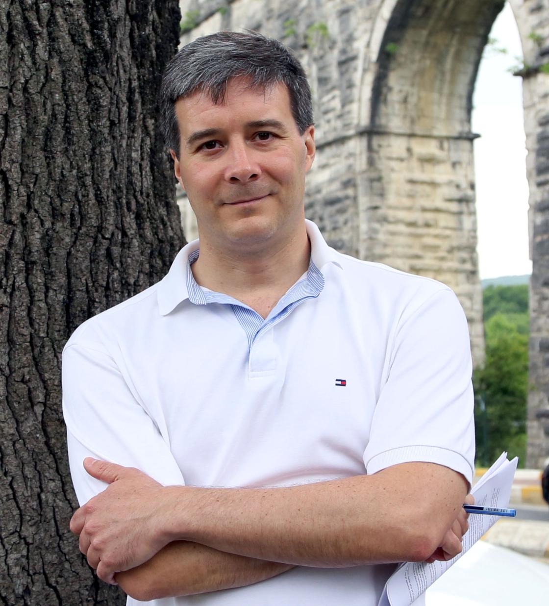 Dr. Adam Mcconnel