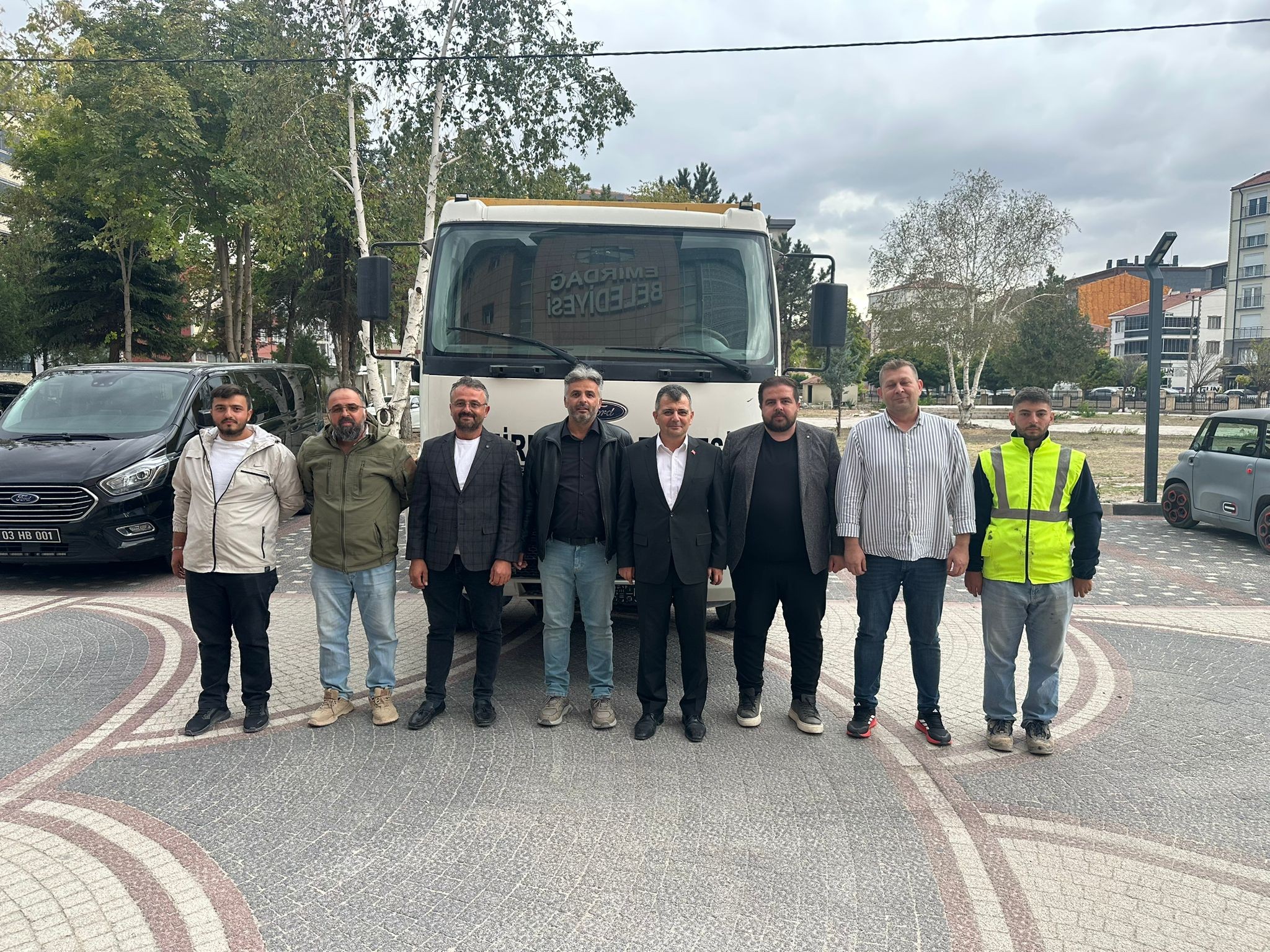 Emi̇rdağ Beledi̇yesi̇ Araç Fi̇losunu Güçlendi̇rdi̇ (2)