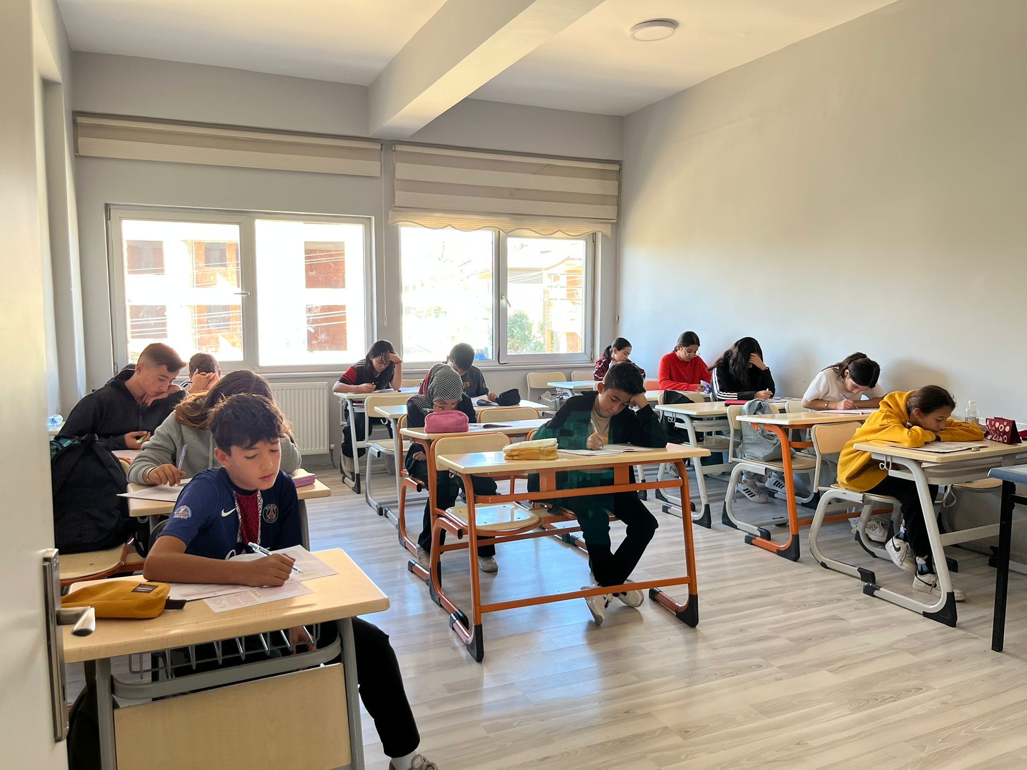 Emi̇rdağ’da Gençler İçi̇n Sinav Maratonu Başladi (1)