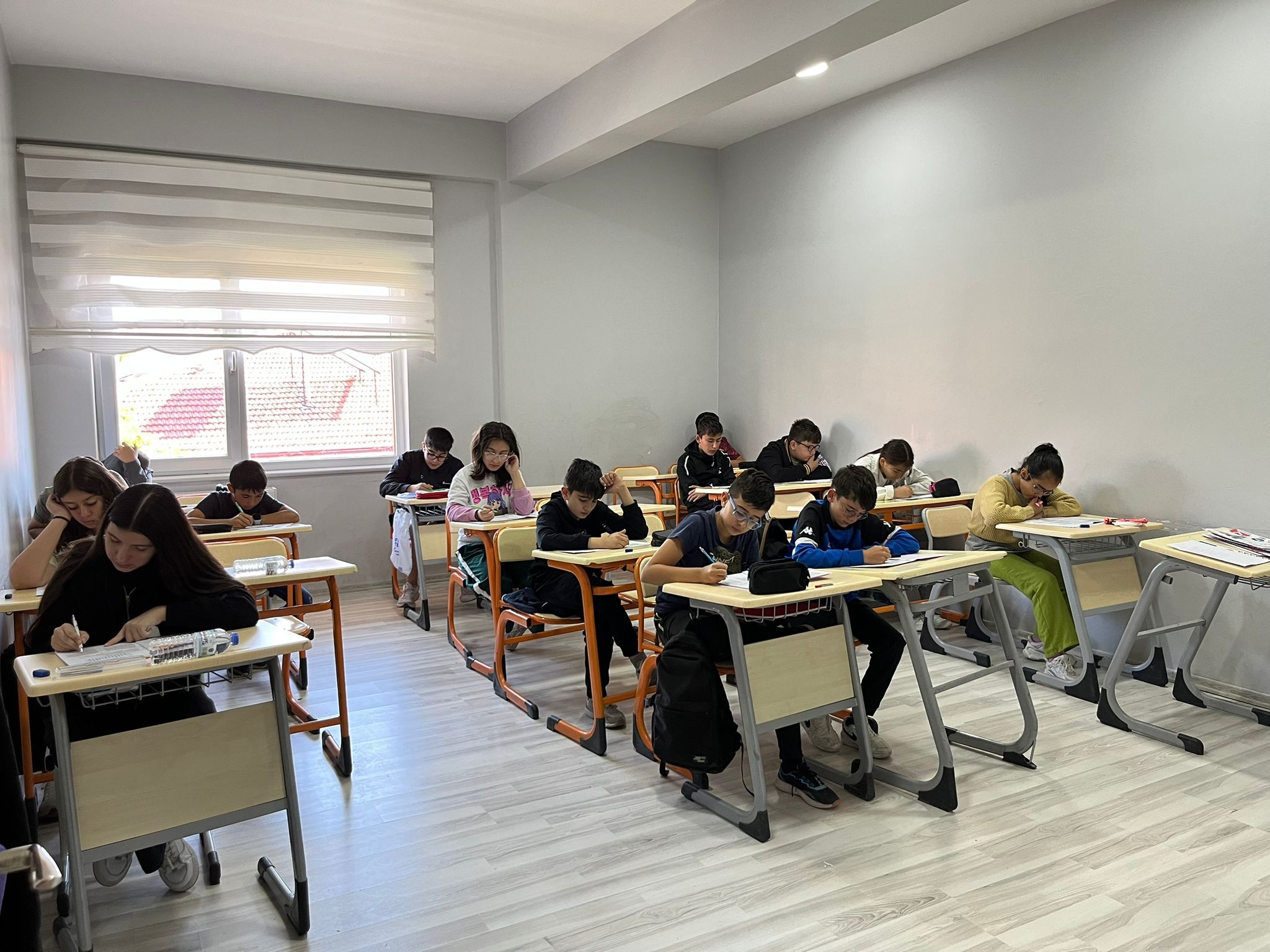 Emi̇rdağ’da Gençler İçi̇n Sinav Maratonu Başladi (2)