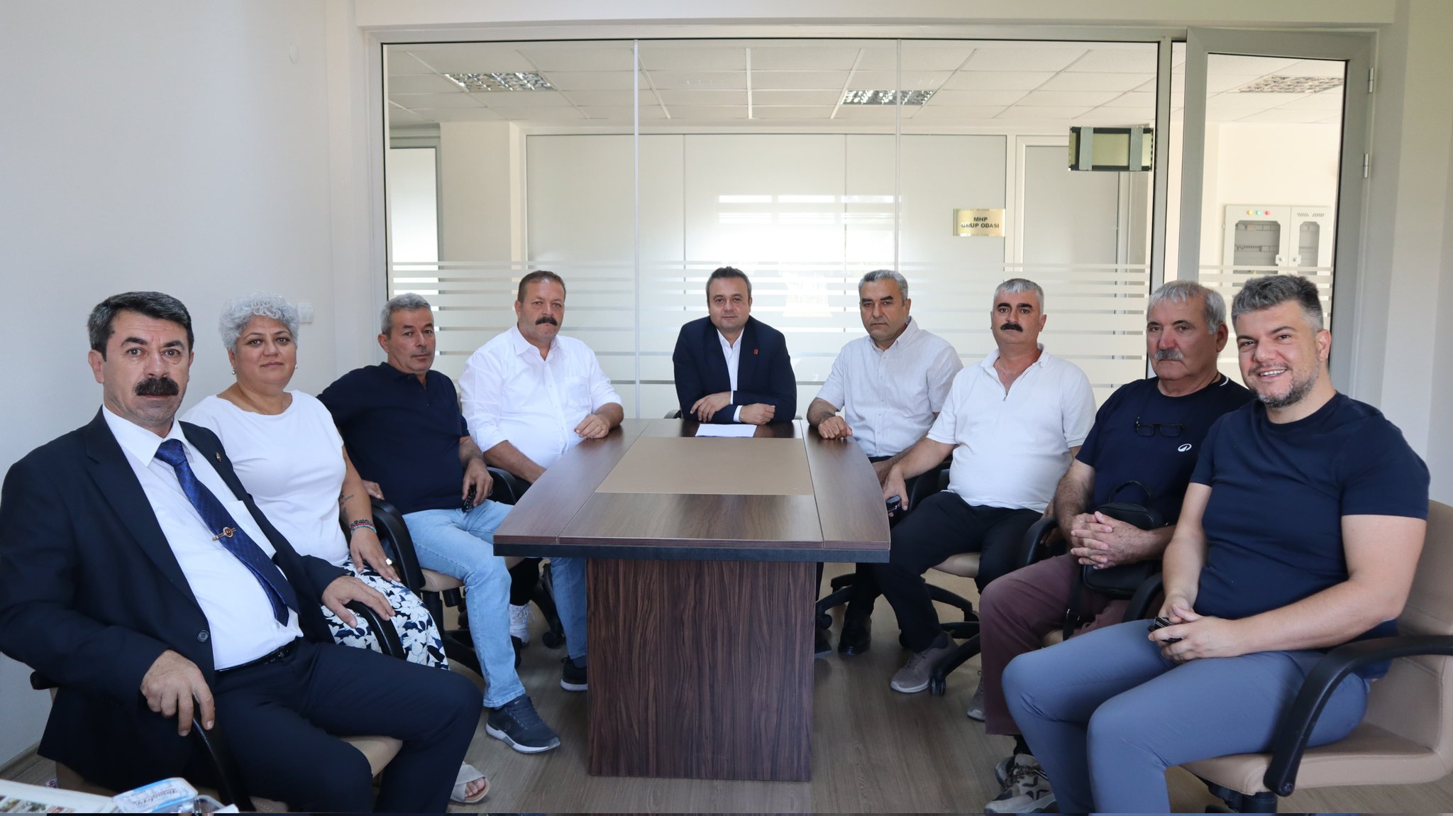 İl Başkani Erhan, İgm Üyeleri̇yle Hangi̇ Konuyu Görüştü 1