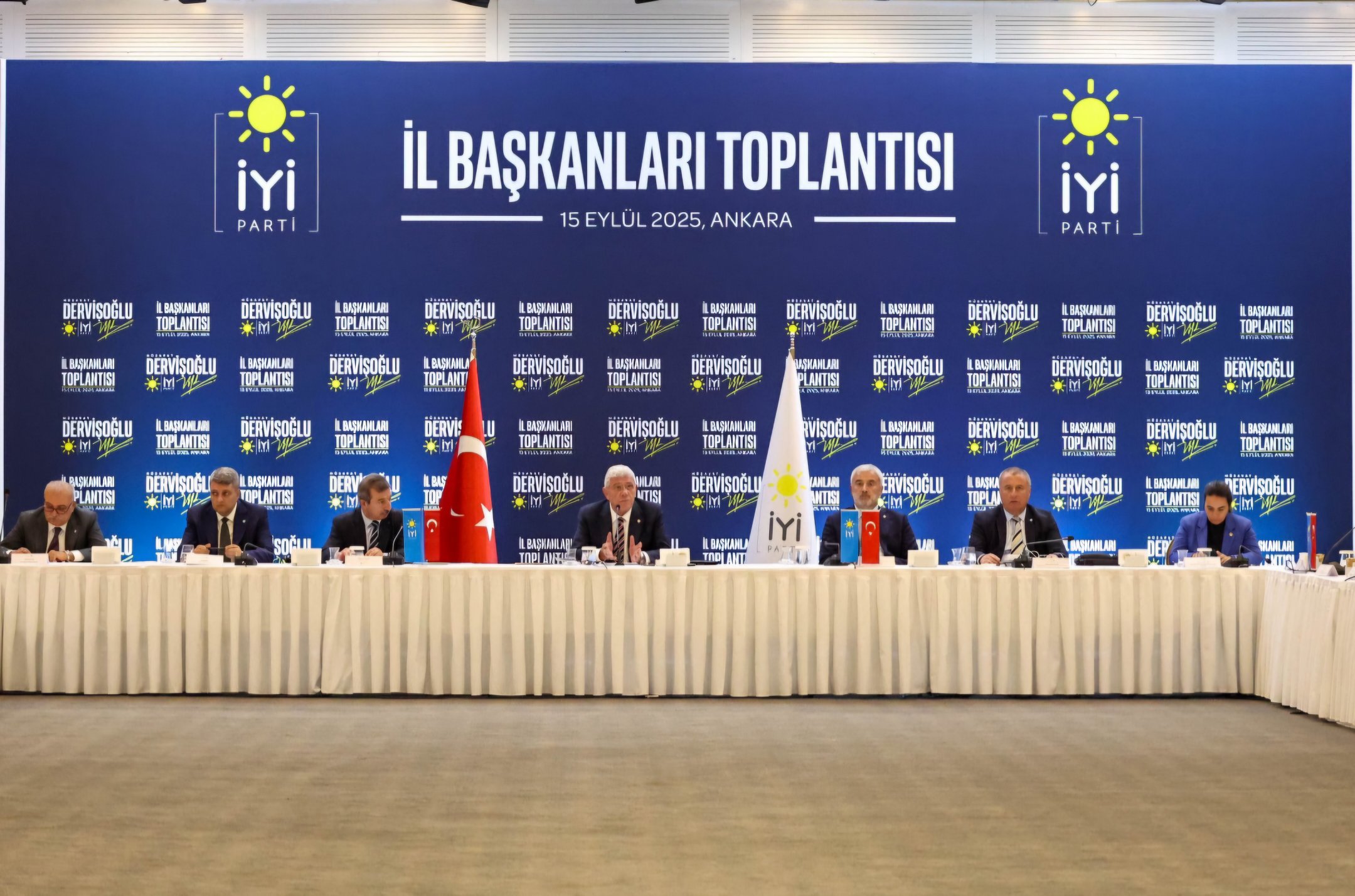 İyi̇ Parti̇ İl Başkanlari Toplantisi Gerçekleşti̇ri̇ldi̇ (1)