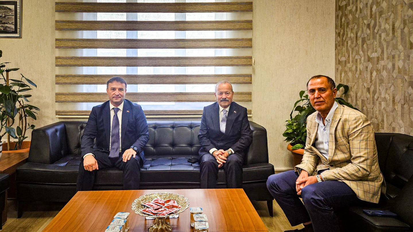 Milletvekili Taytak Devlet Hastanesi Başhekimini Ziyaret Etti (1)