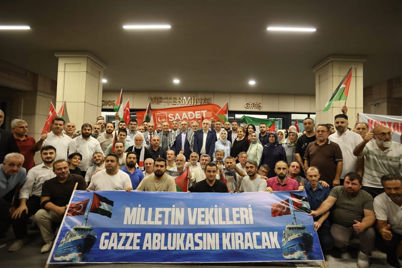 Saadet Parti̇li̇ Veki̇ller Gazze İçi̇n Özgürlük Fi̇losu’nda (1)