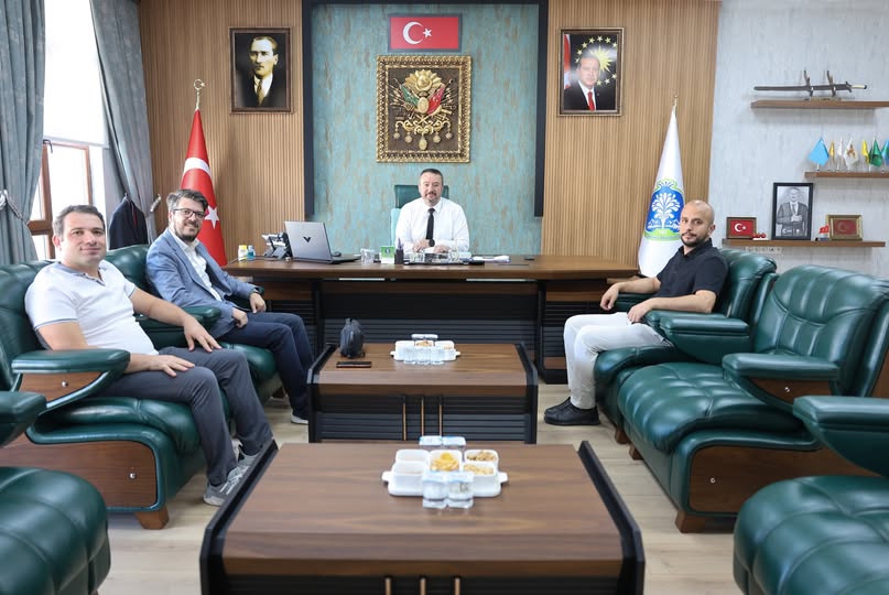 Sandikli Myo Heyeti̇nden Başkan Öztaş’a Zi̇yaret