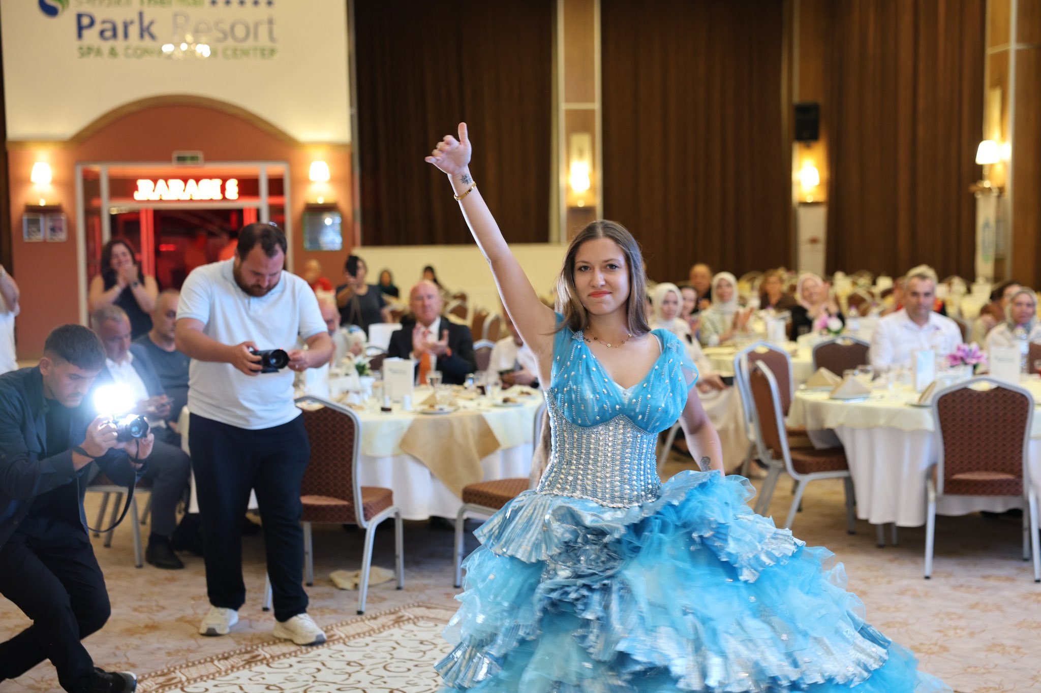 Sandikli’da Festi̇val Coşkusu Gala Yemeği̇yle Taçlandi (4)