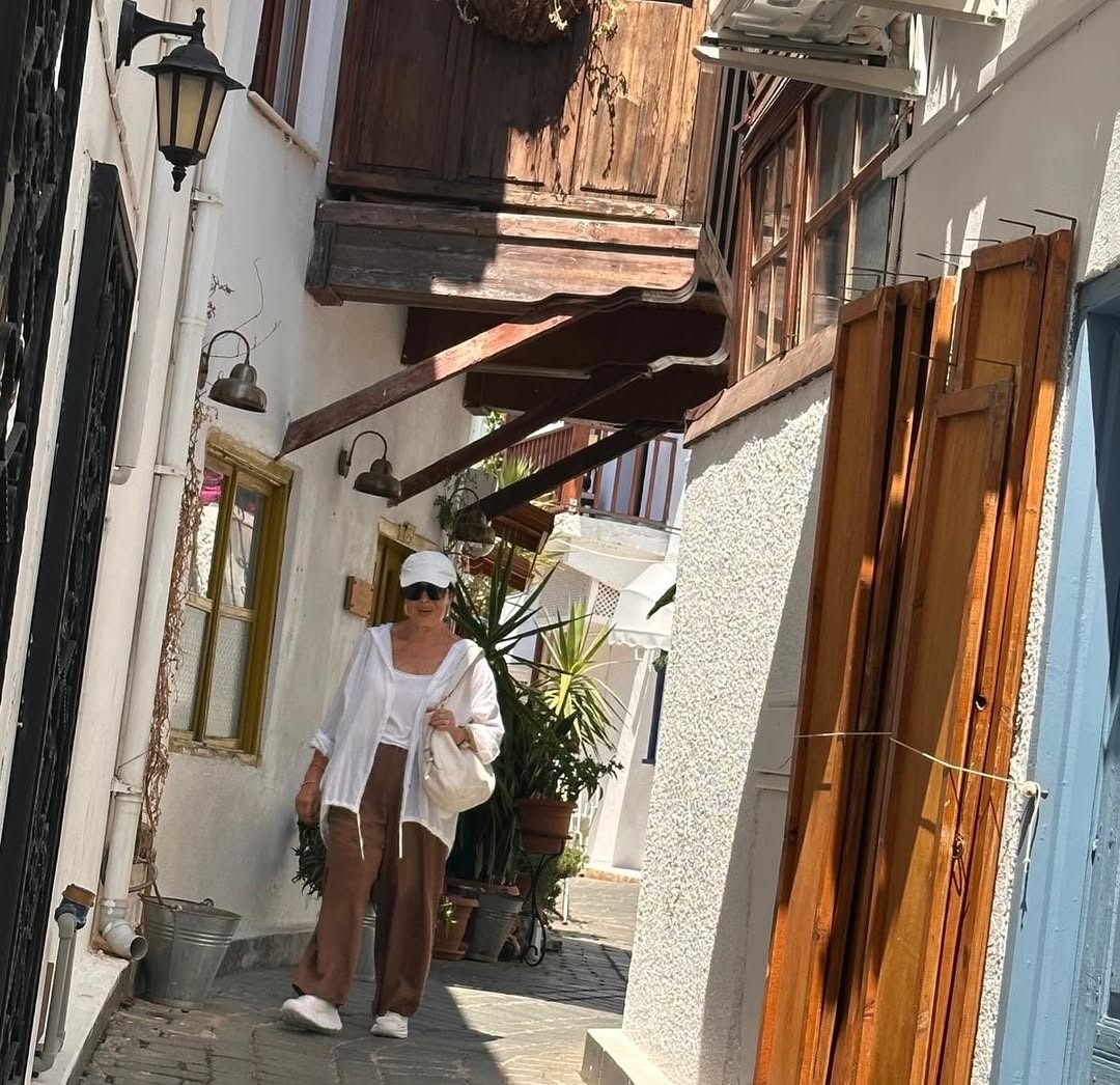 Turistik Ilçemiz Kaş’ın Tarihi Dokusu Ve Tabiat Güzelliği Beni Büyüledi. (1)