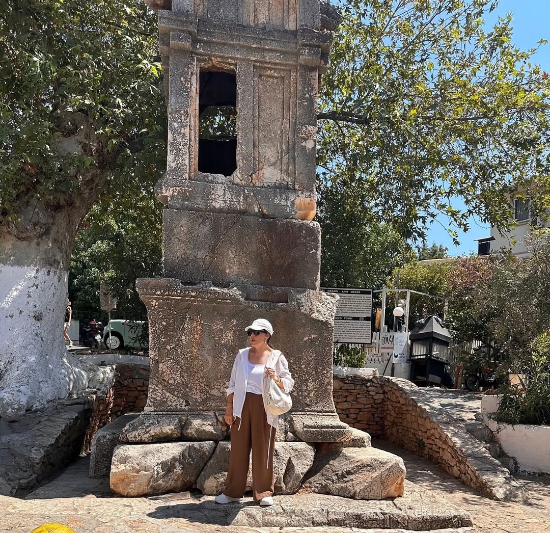 Turistik Ilçemiz Kaş’ın Tarihi Dokusu Ve Tabiat Güzelliği Beni Büyüledi. (2)