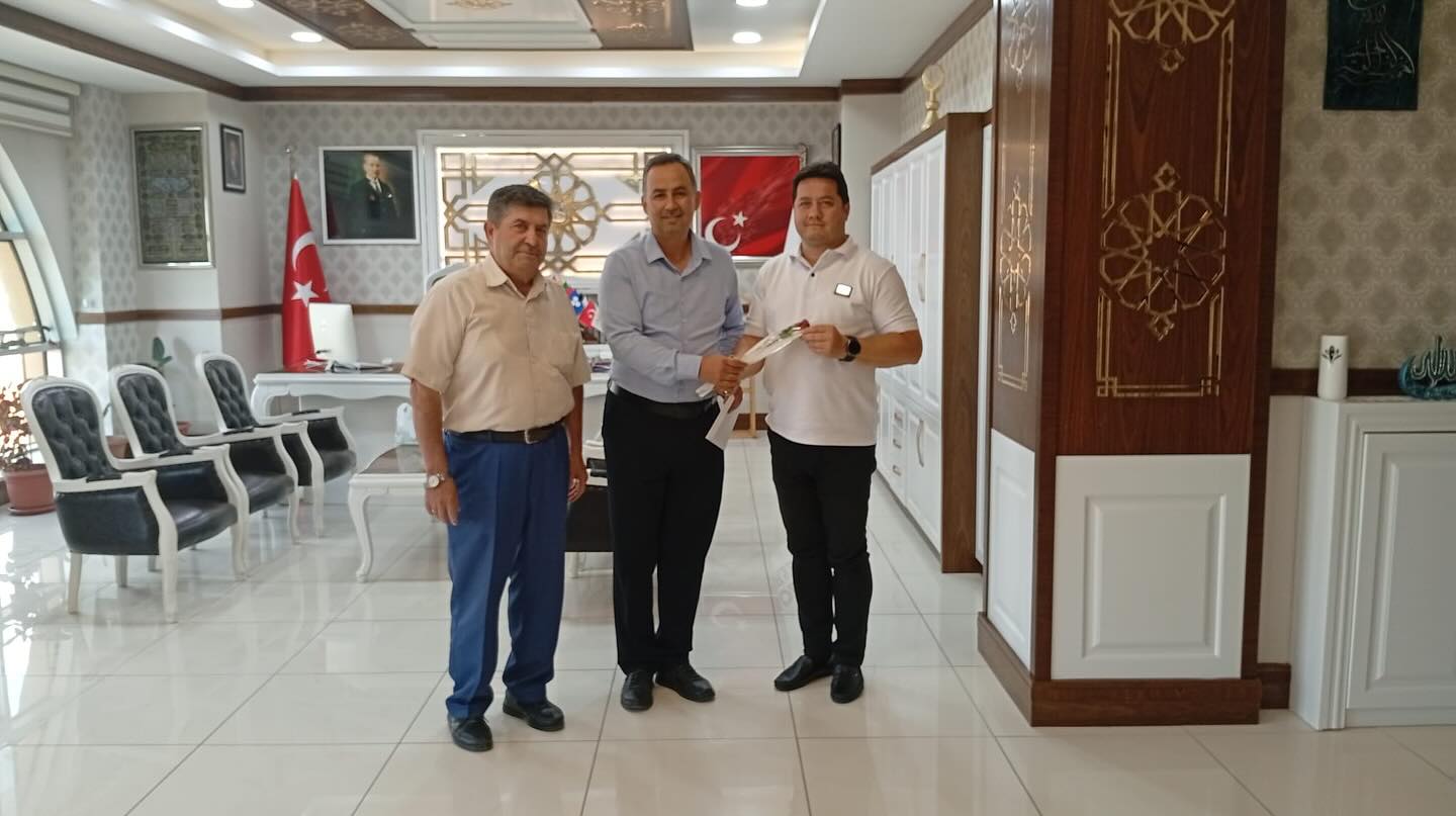Vakiflar Bölge Müdürü Çinar’dan Başkan Aynaci’ya Zi̇yaret (2)