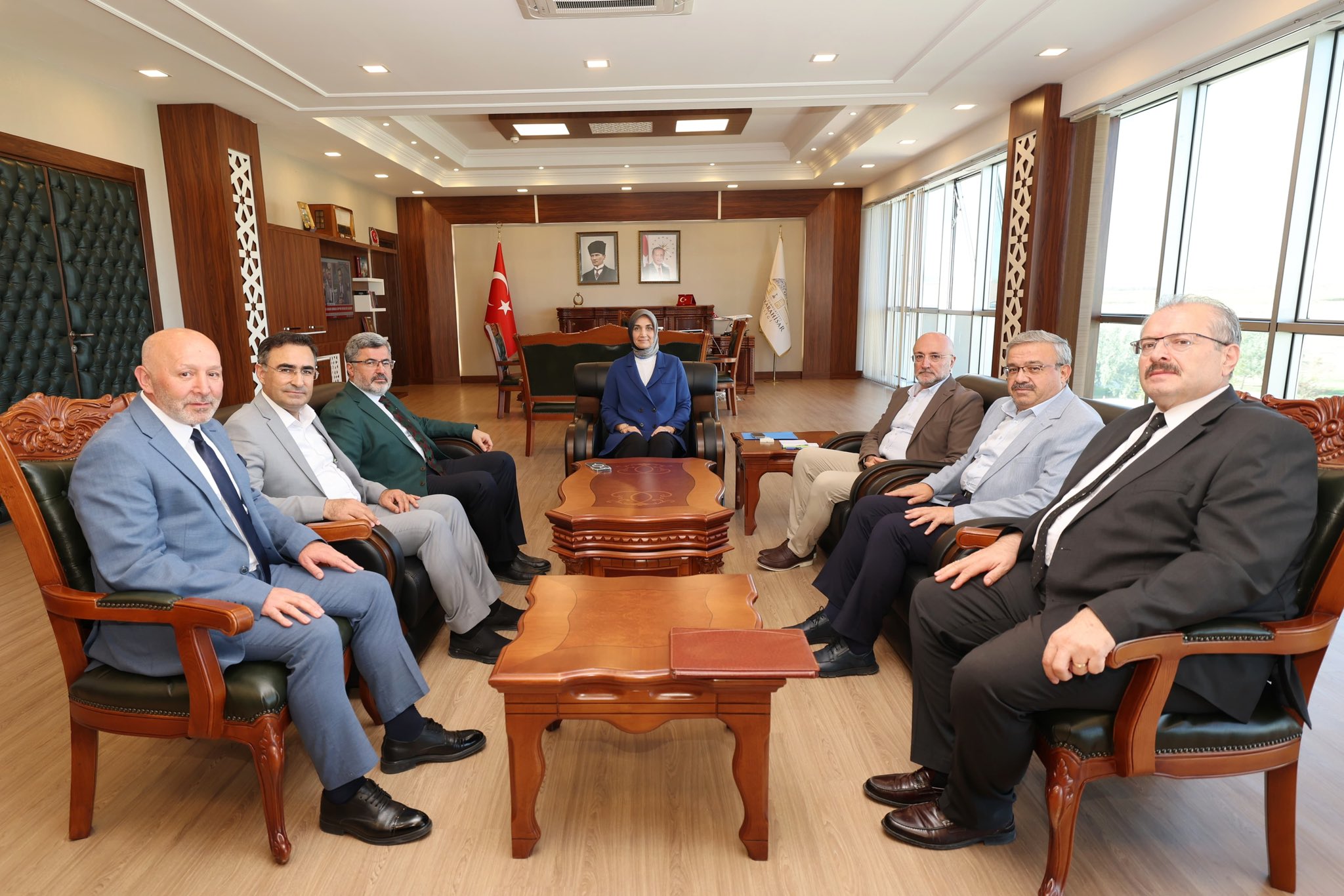 Vali̇ Yi̇ği̇tbaşi, Ak Parti̇ Heyeti̇ İle Ne Görüştü