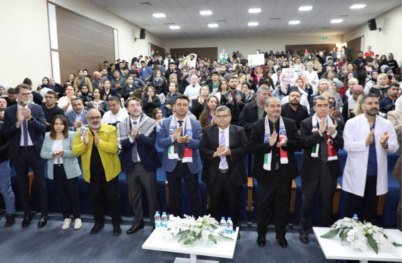 Afsü’de Gazze’deki̇ Soykirim Bi̇ri̇nci̇ Ağizdan Aktarildi (4)